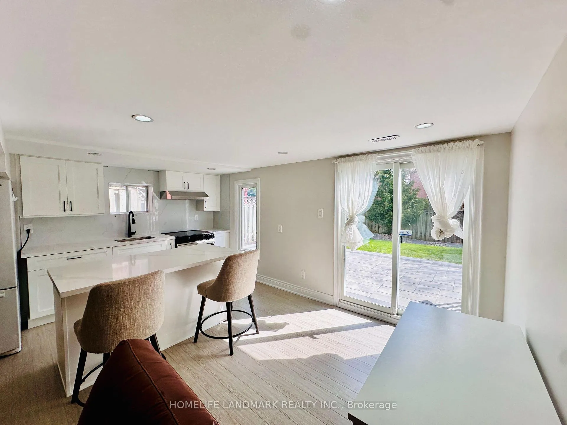 Photo 2 of Unit Lower, 7 Captain Francis Drive, Markham, Buttonville — HOMEH