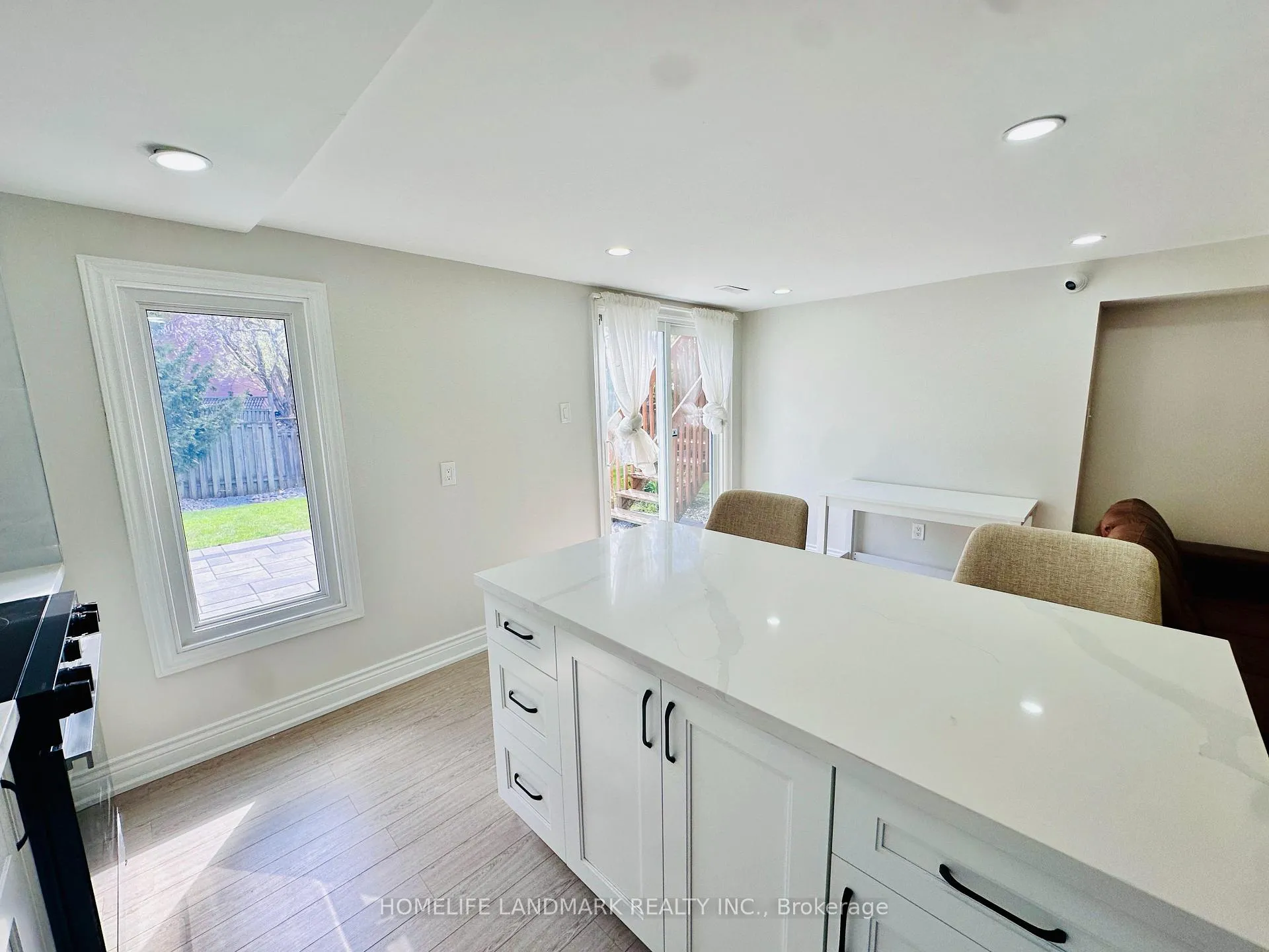 Photo 3 of Unit Lower, 7 Captain Francis Drive, Markham, Buttonville — HOMEH