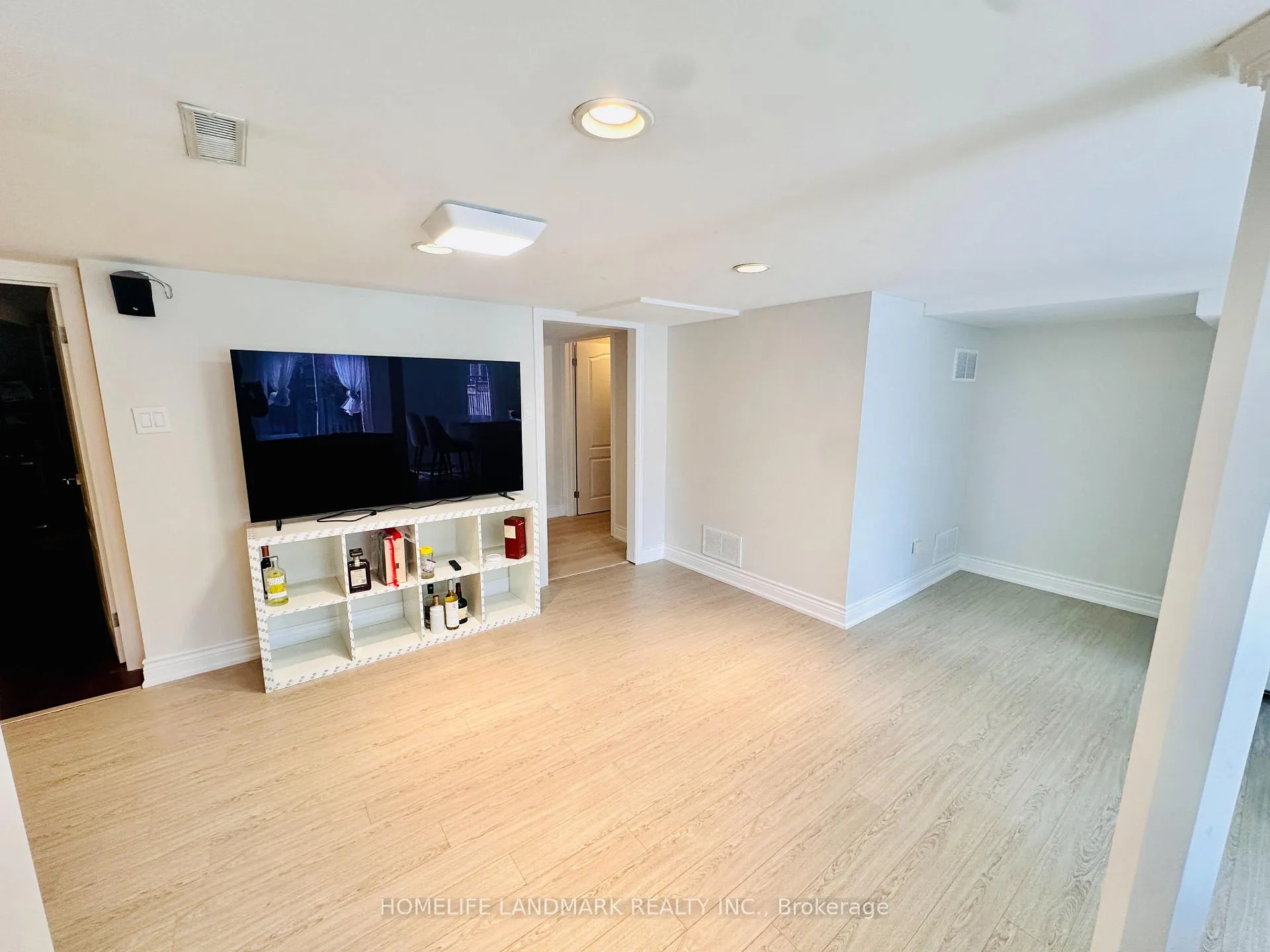 Photo 6 of Unit Lower, 7 Captain Francis Drive, Markham, Buttonville — HOMEH