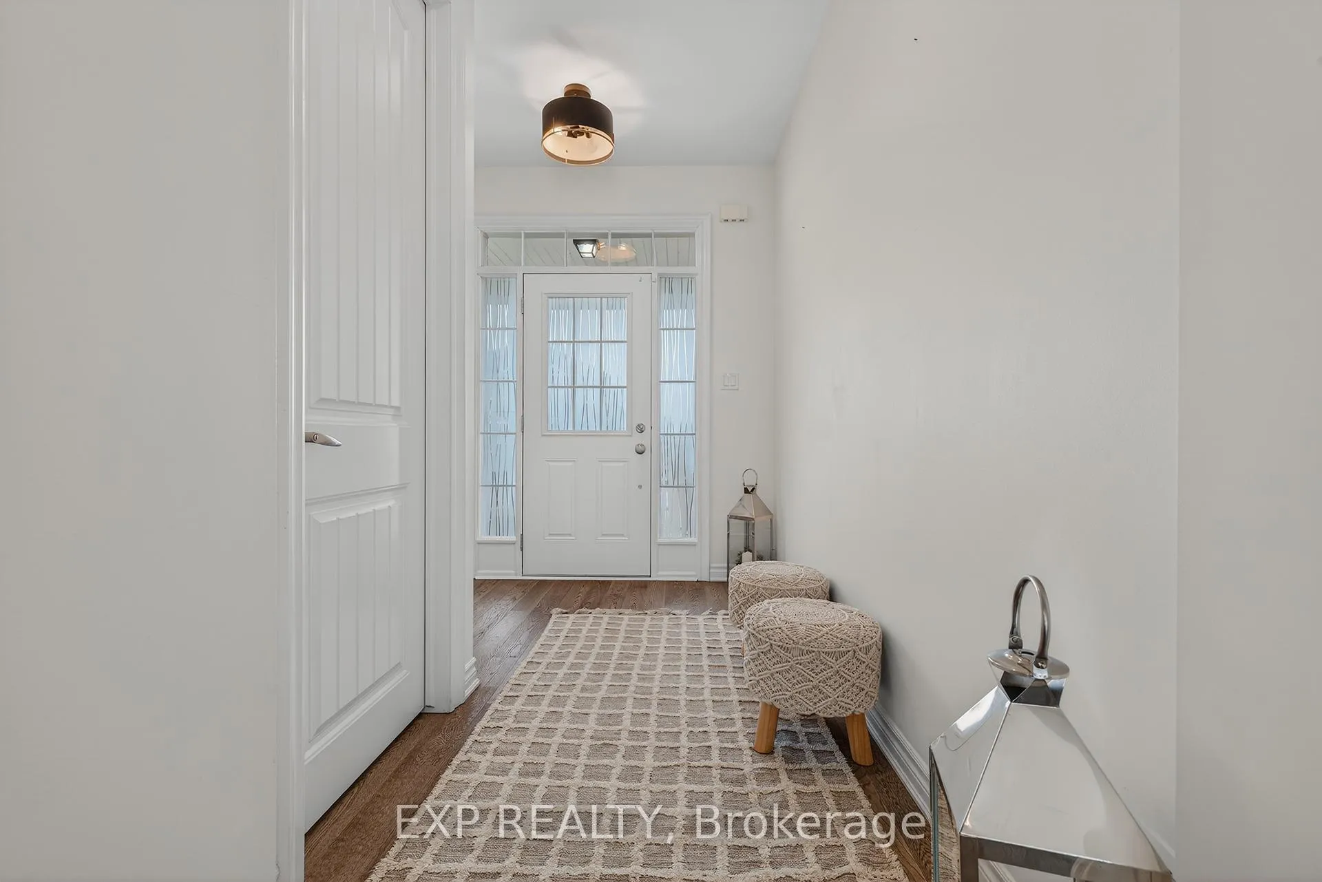 Photo 4 of 55 West Oak Trail, Kitchener, Rosenburg — HOMEH