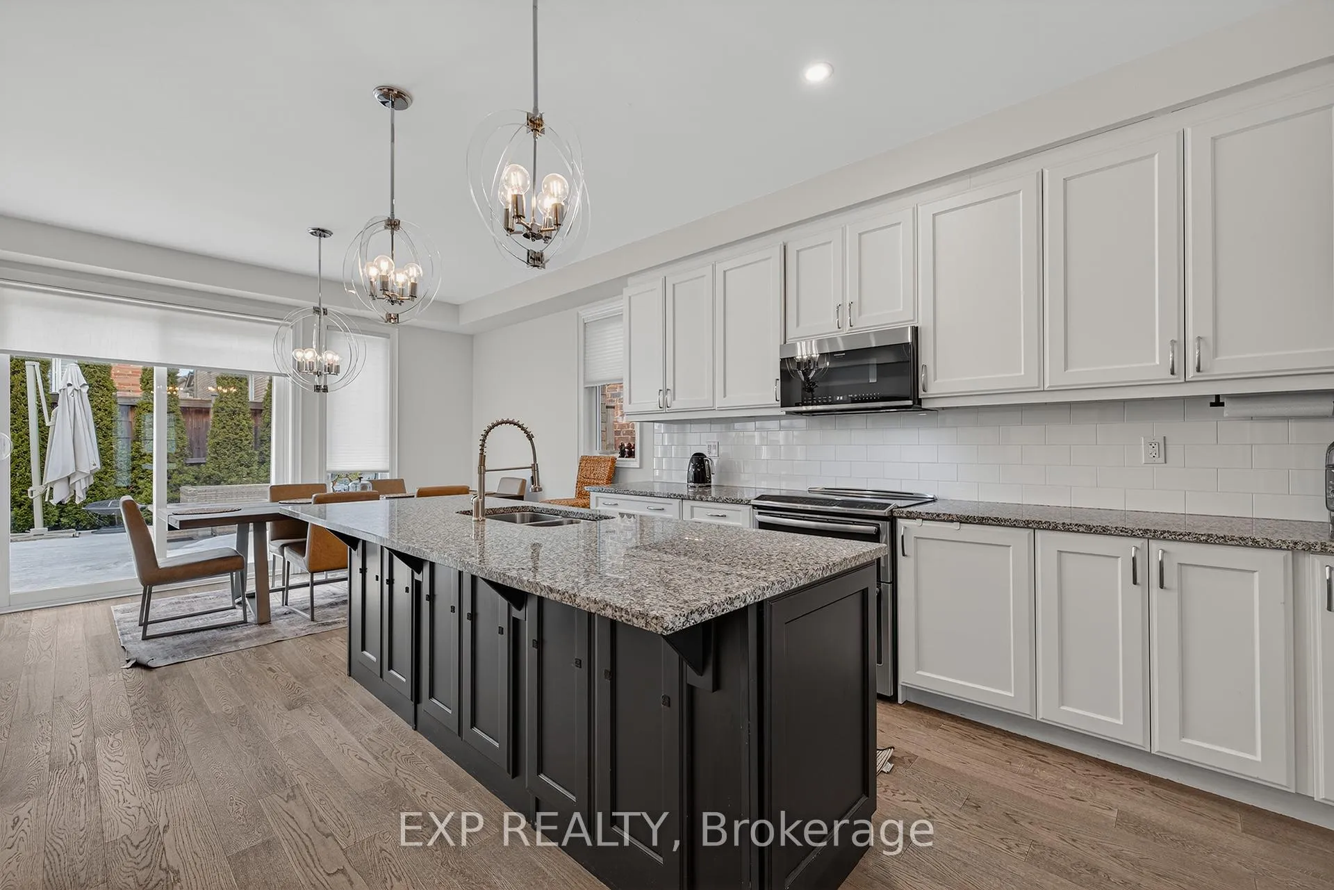 Photo 7 of 55 West Oak Trail, Kitchener, Rosenburg — HOMEH