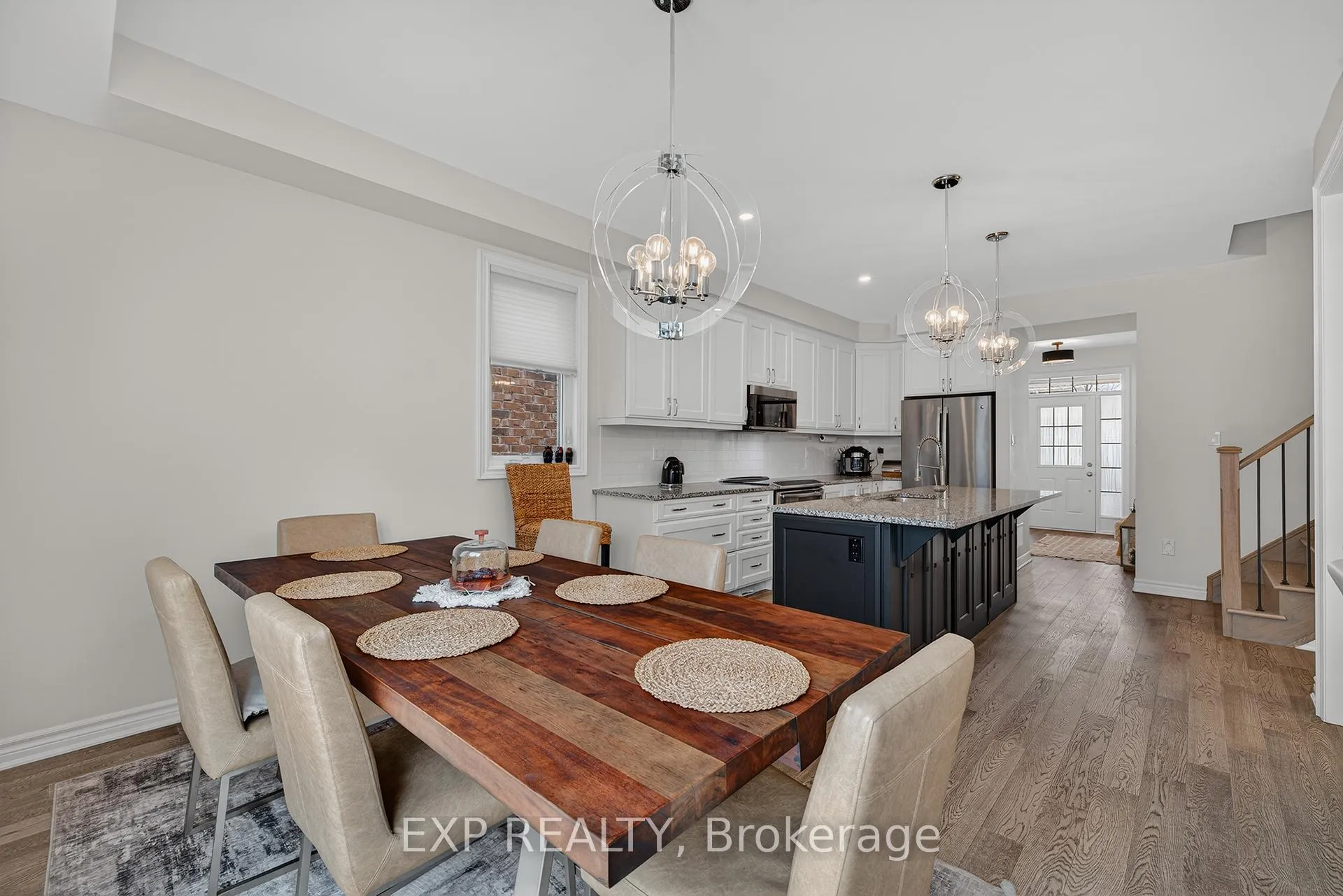 Photo 8 of 55 West Oak Trail, Kitchener, Rosenburg — HOMEH