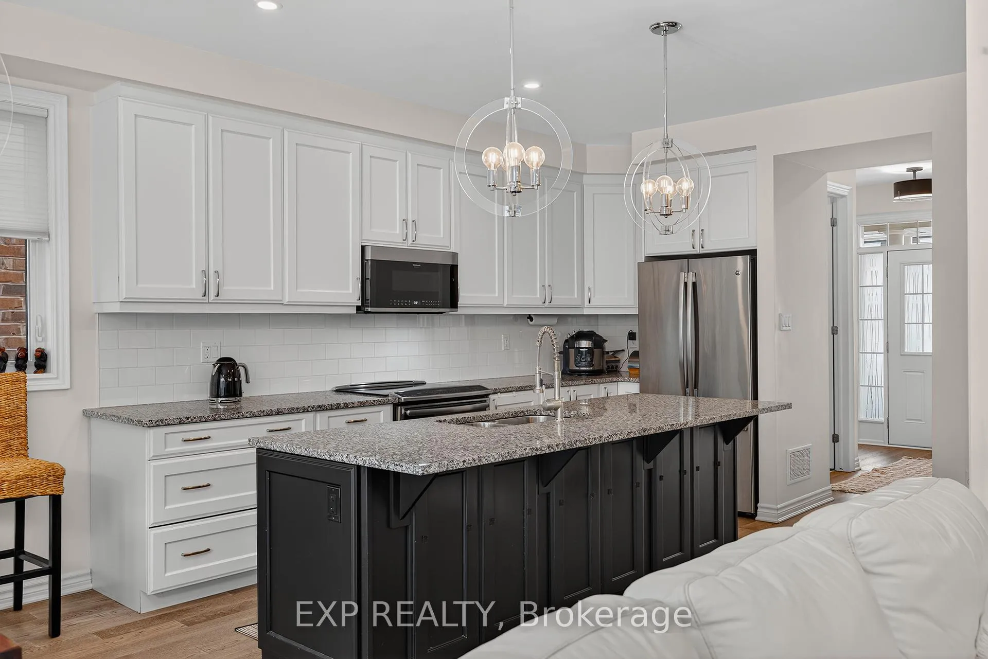 Photo 11 of 55 West Oak Trail, Kitchener, Rosenburg — HOMEH