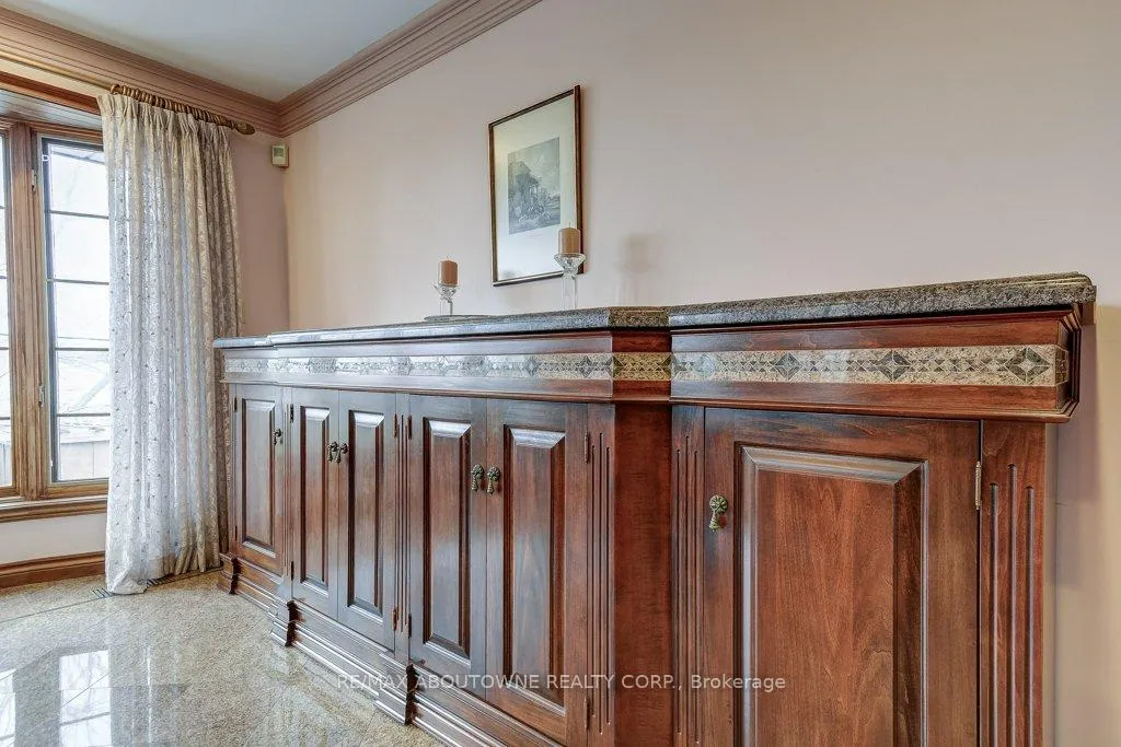 Photo 6 of 17 Duffield Road, Etobicoke, Willowridge-Martingrove-Richview — HOMEH