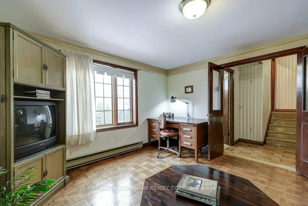 Photo 16 of 17 Duffield Road, Etobicoke, Willowridge-Martingrove-Richview — HOMEH