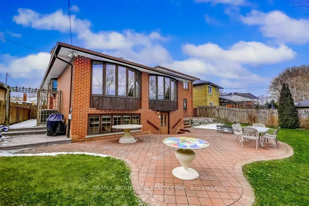 Photo 26 of 17 Duffield Road, Etobicoke, Willowridge-Martingrove-Richview — HOMEH