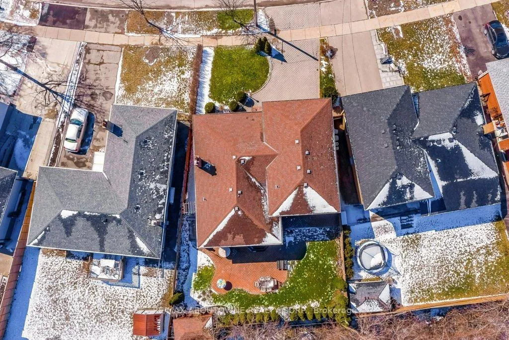 Photo 33 of 17 Duffield Road, Etobicoke, Willowridge-Martingrove-Richview — HOMEH