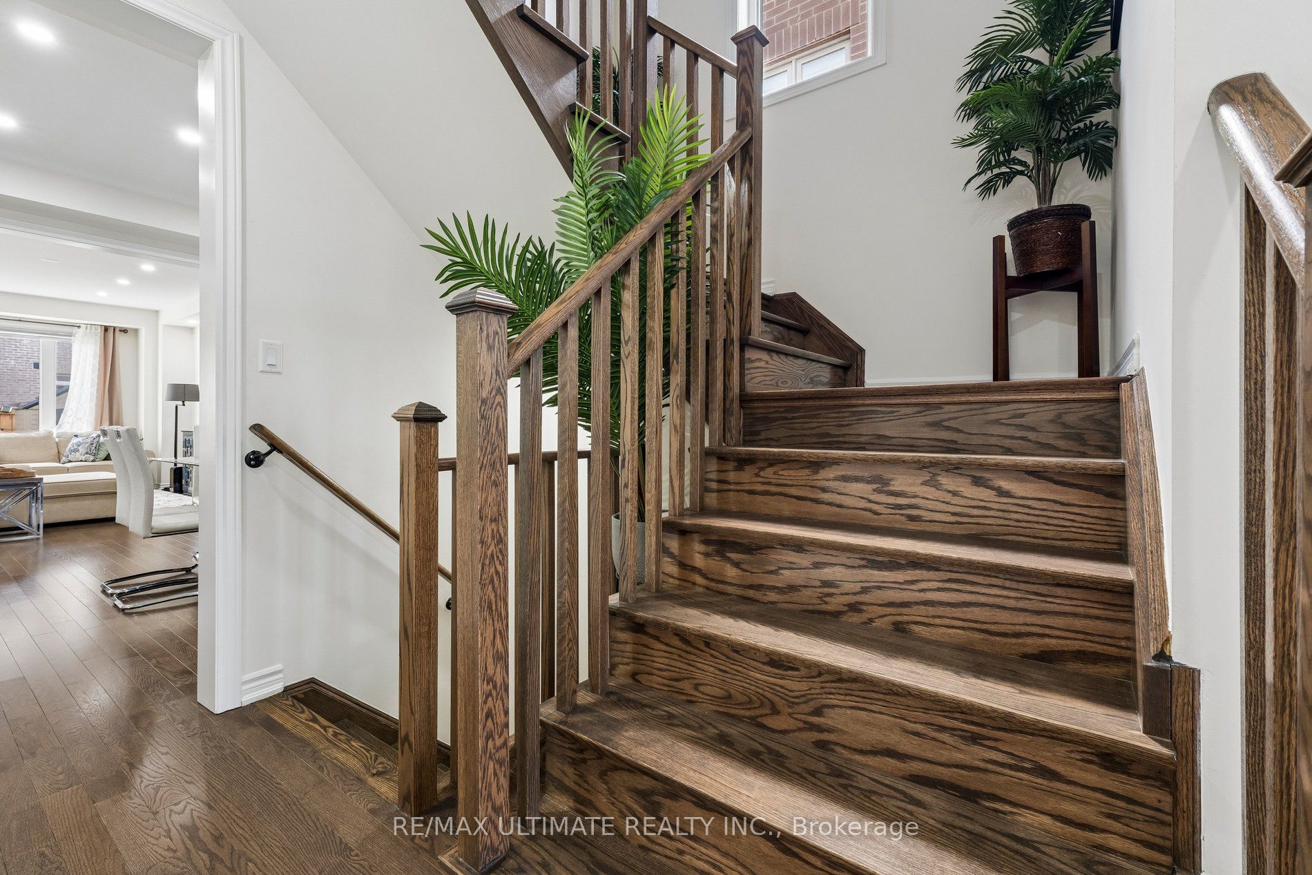 Photo 6 of 61 Ogston Crescent, Whitby, Rural Whitby — HOMEH