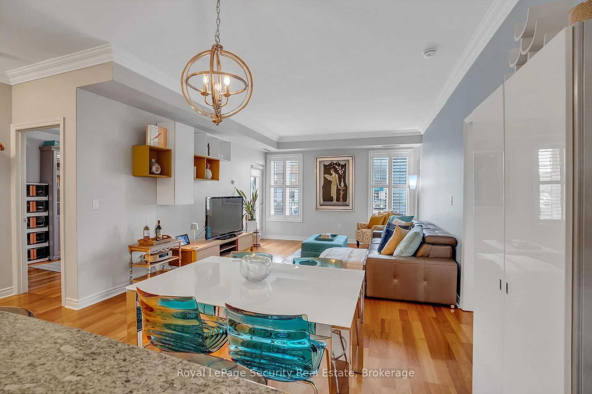 Photo 12 of Unit 209, 4620 Highway 7, Vaughan, East Woodbridge — HOMEH