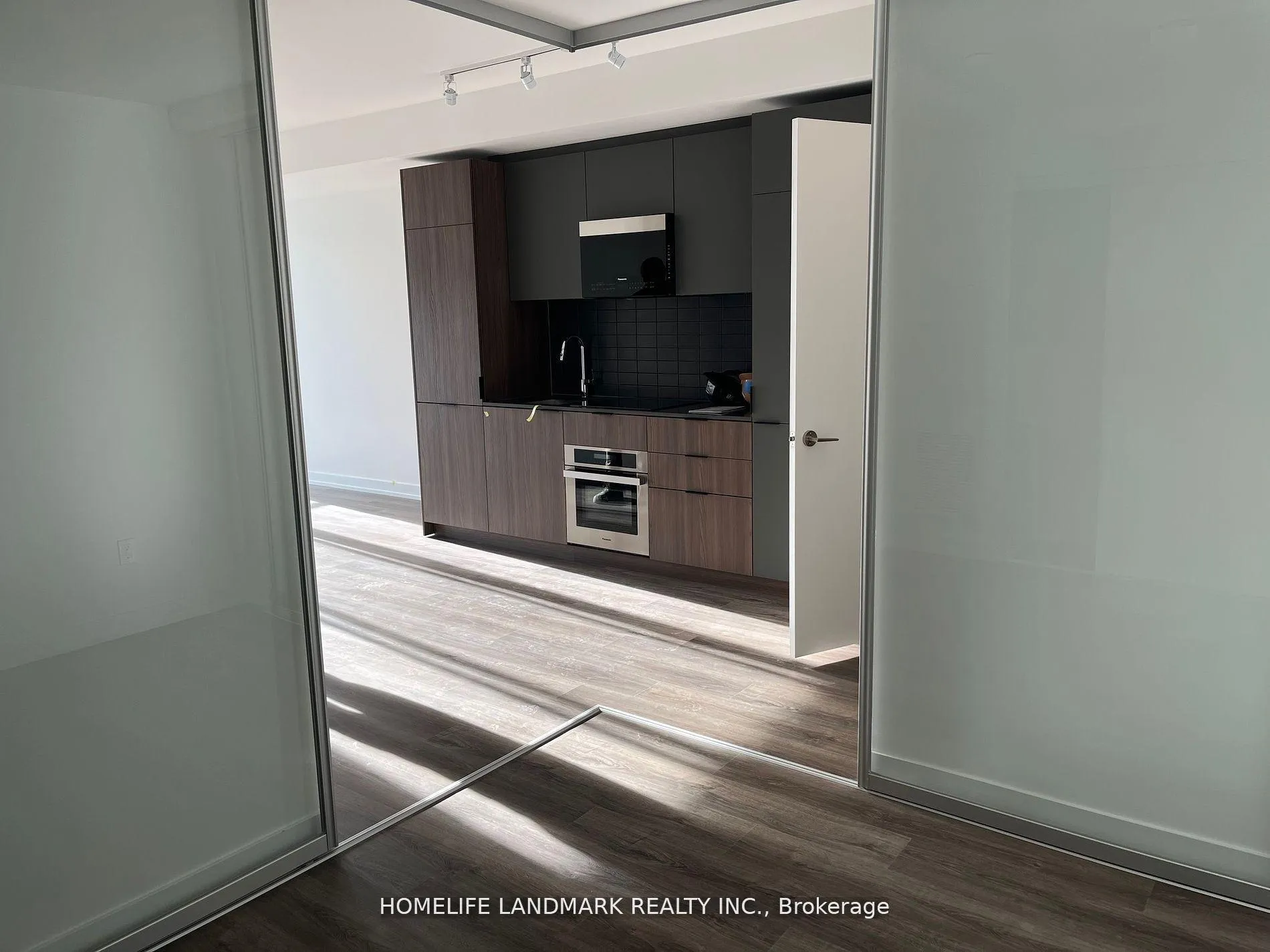 Photo 4 of Unit 318, 28 Eastern Avenue, Toronto, Moss Park — HOMEH