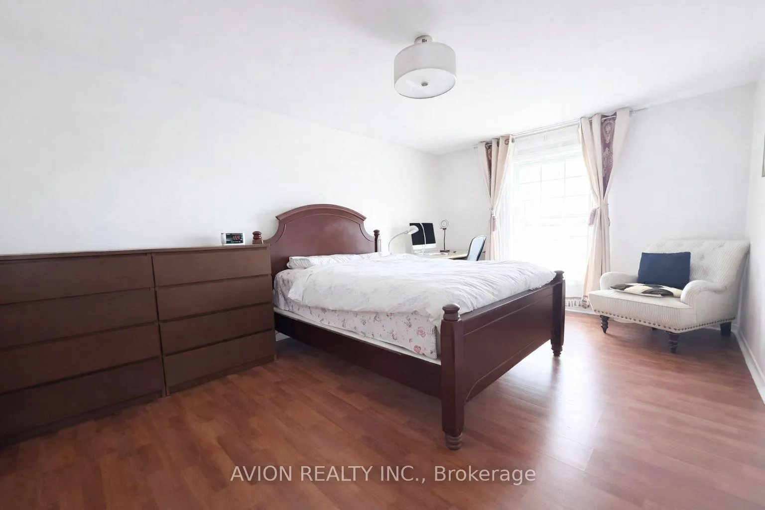 Photo 9 of 373 Conley Street, Vaughan, Lakeview Estates — HOMEH
