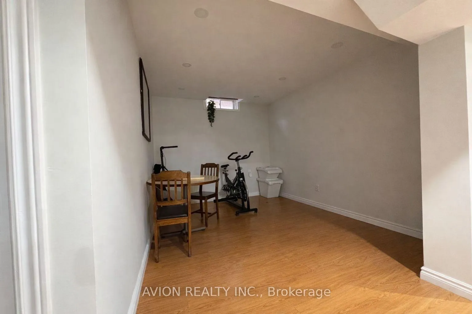 Photo 14 of 373 Conley Street, Vaughan, Lakeview Estates — HOMEH