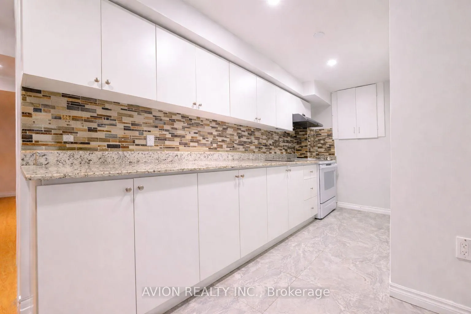 Photo 17 of 373 Conley Street, Vaughan, Lakeview Estates — HOMEH