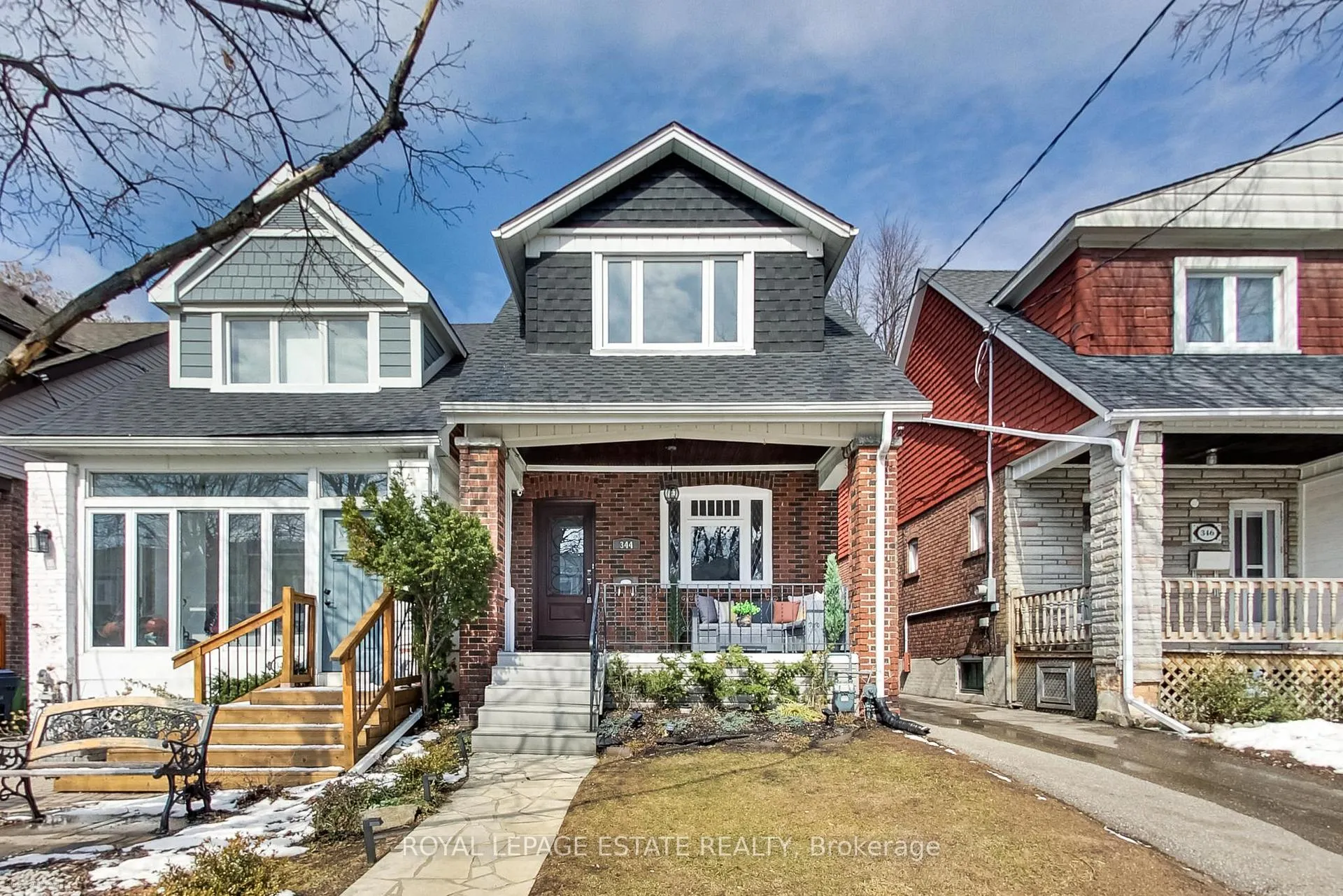 Photo 2 of 344 Springdale Boulevard, Toronto, Danforth Village-East York — HOMEH