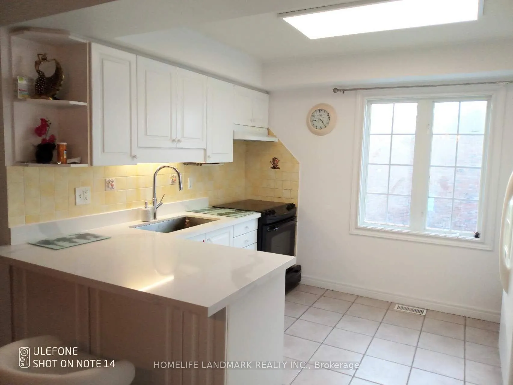 Photo 8 of Unit 14, 876 Golf Links Road, Hamilton, Meadowlands — HOMEH