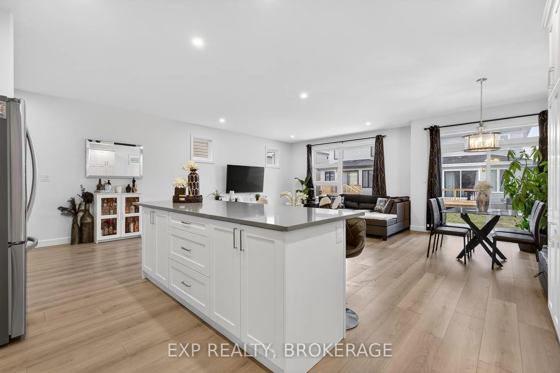 Photo 16 of 12 Walden Pond Drive, Loyalist, Amherstview — HOMEH