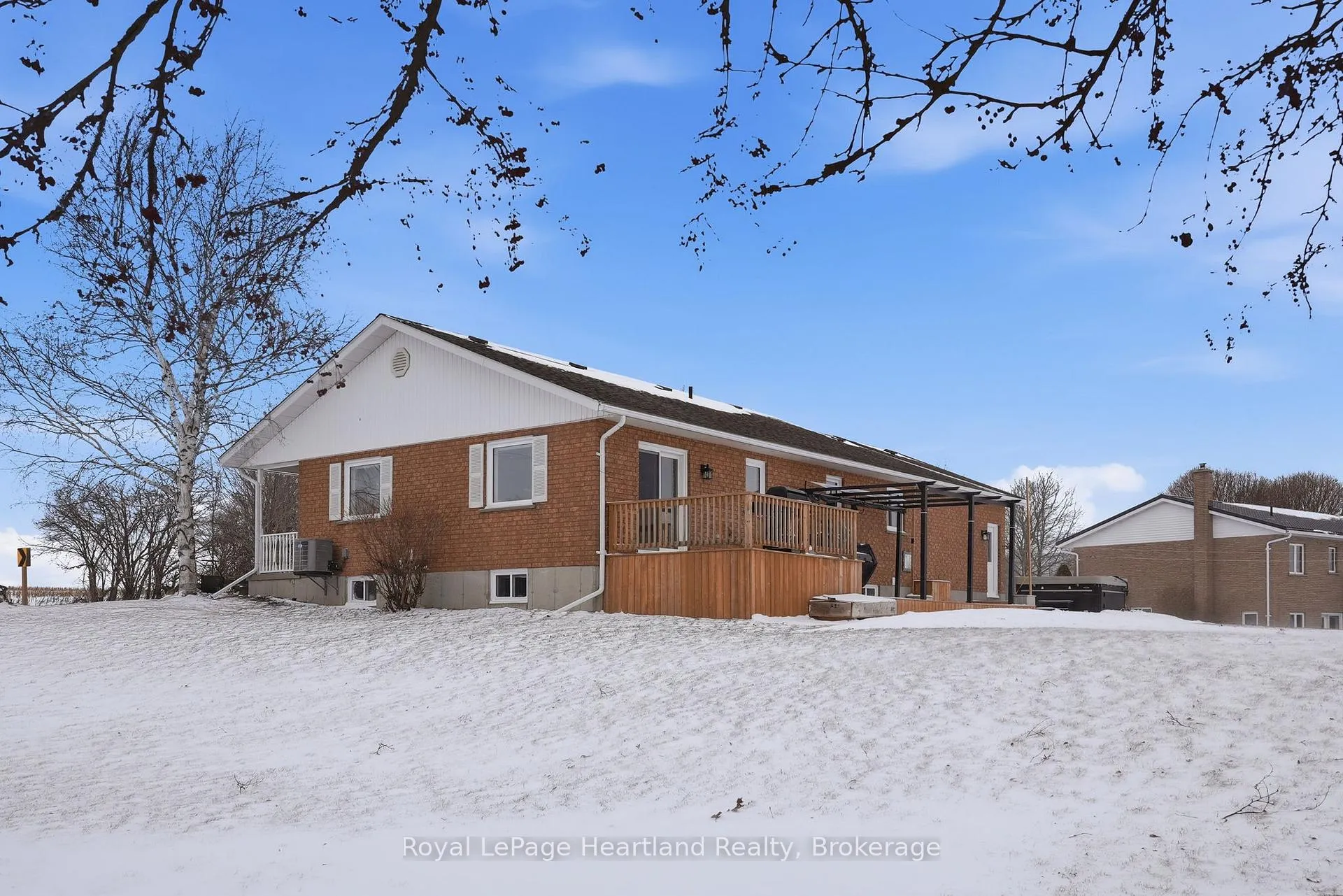 Photo 32 of 99 Allan Street W, Minto — HOMEH