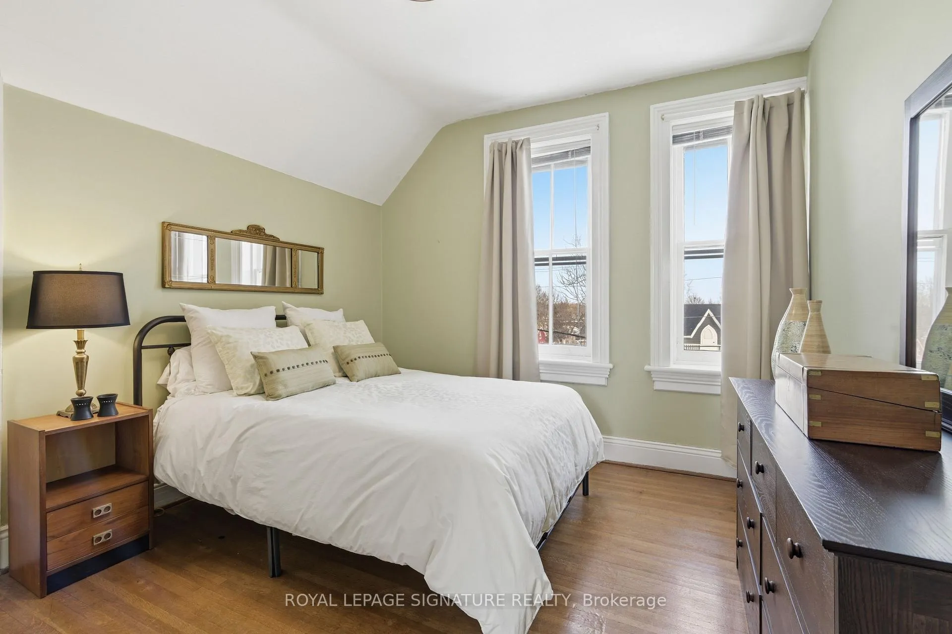 Photo 19 of 50 First Avenue, Uxbridge — HOMEH
