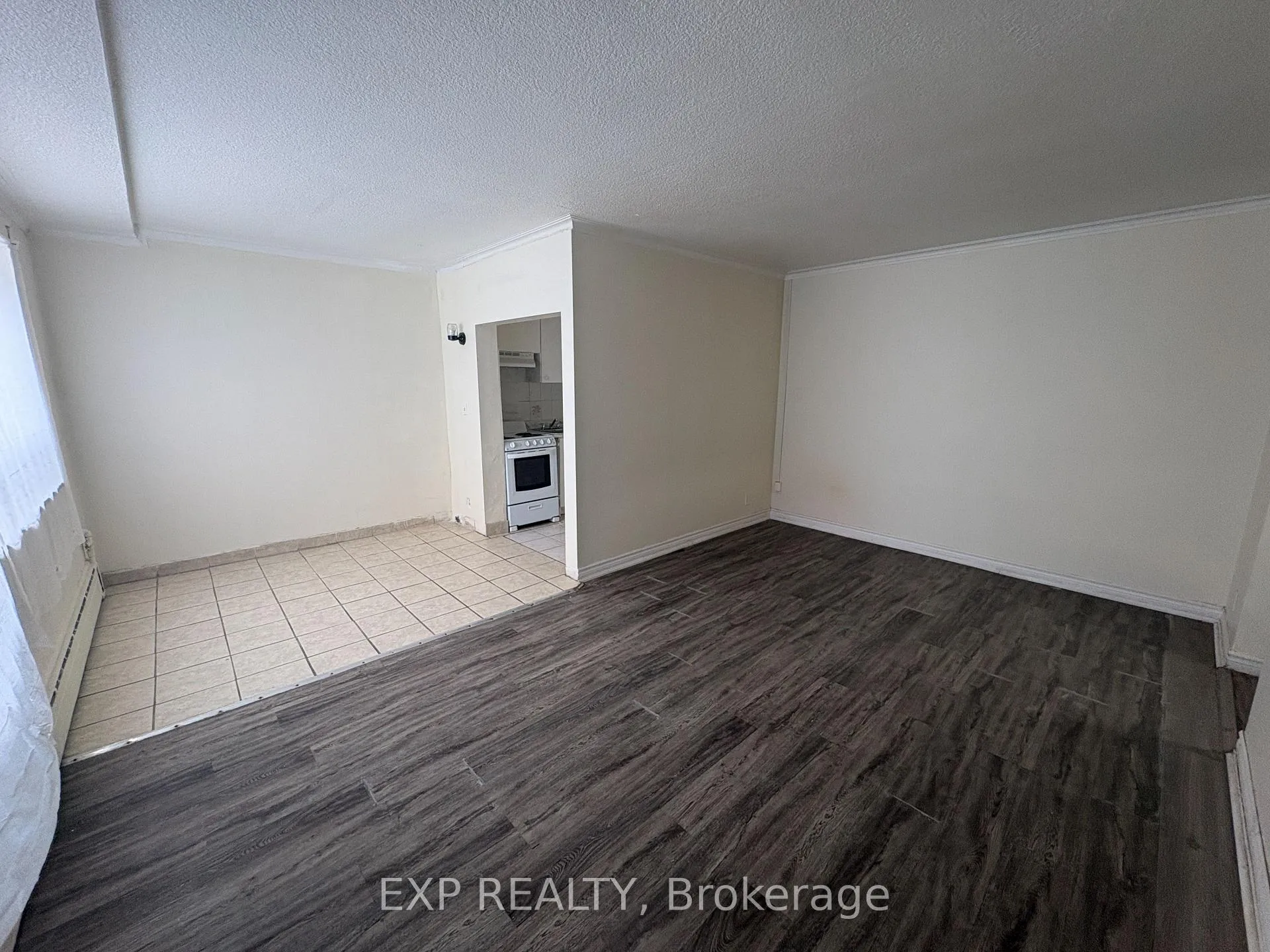 Photo 5 of Unit C5, 531 Caledonia Road, Toronto, Caledonia-Fairbank — HOMEH