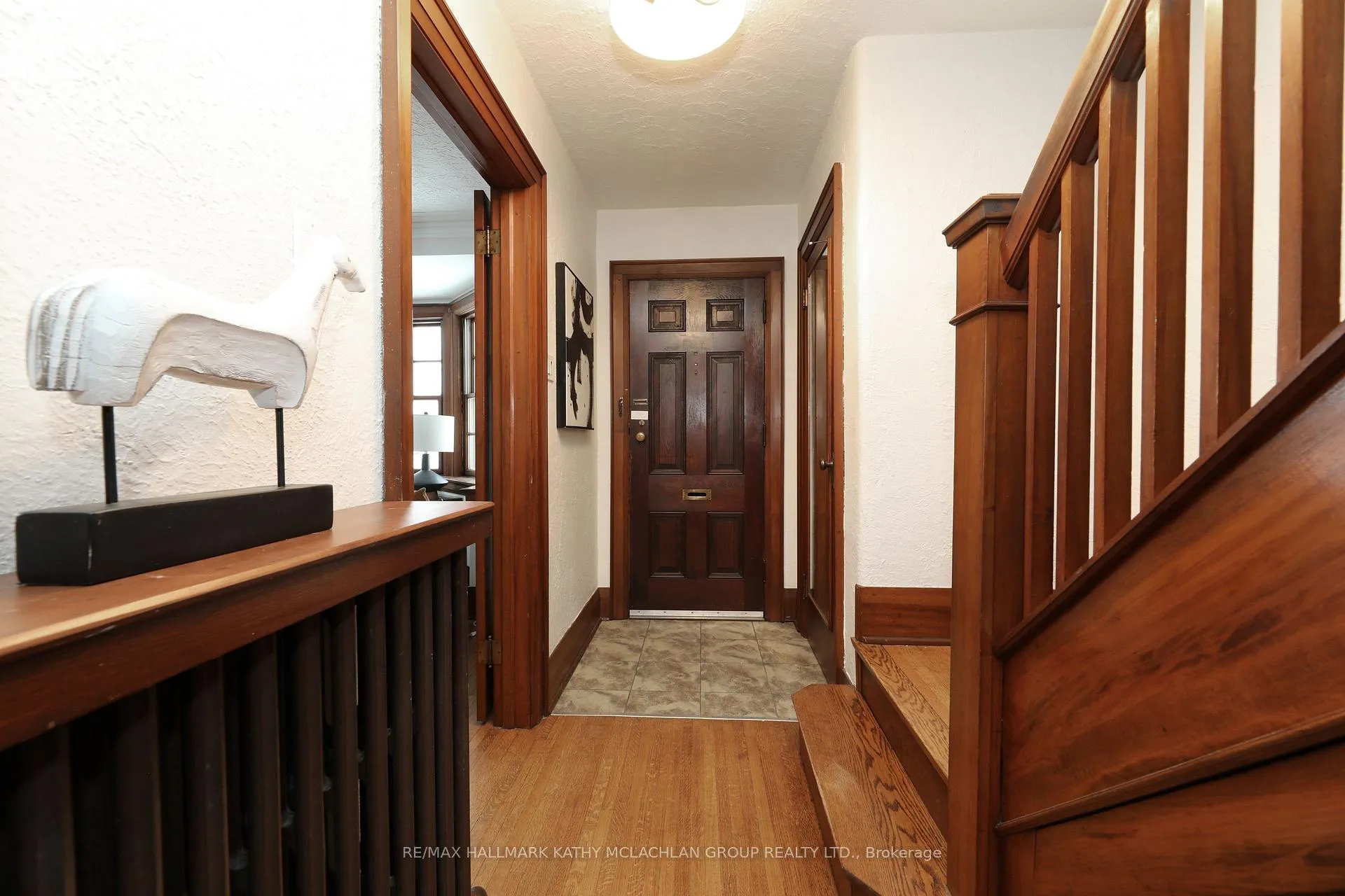 Photo 2 of 93 Donegall Drive, Toronto, Leaside — HOMEH