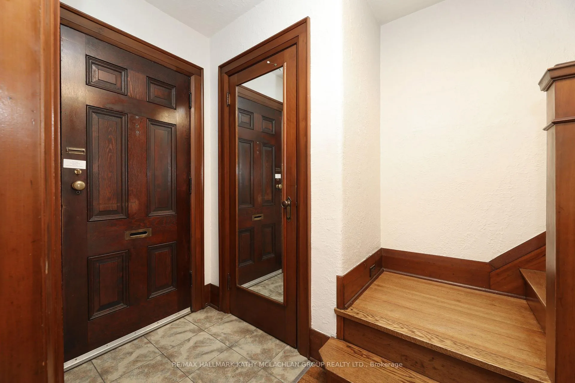 Photo 3 of 93 Donegall Drive, Toronto, Leaside — HOMEH