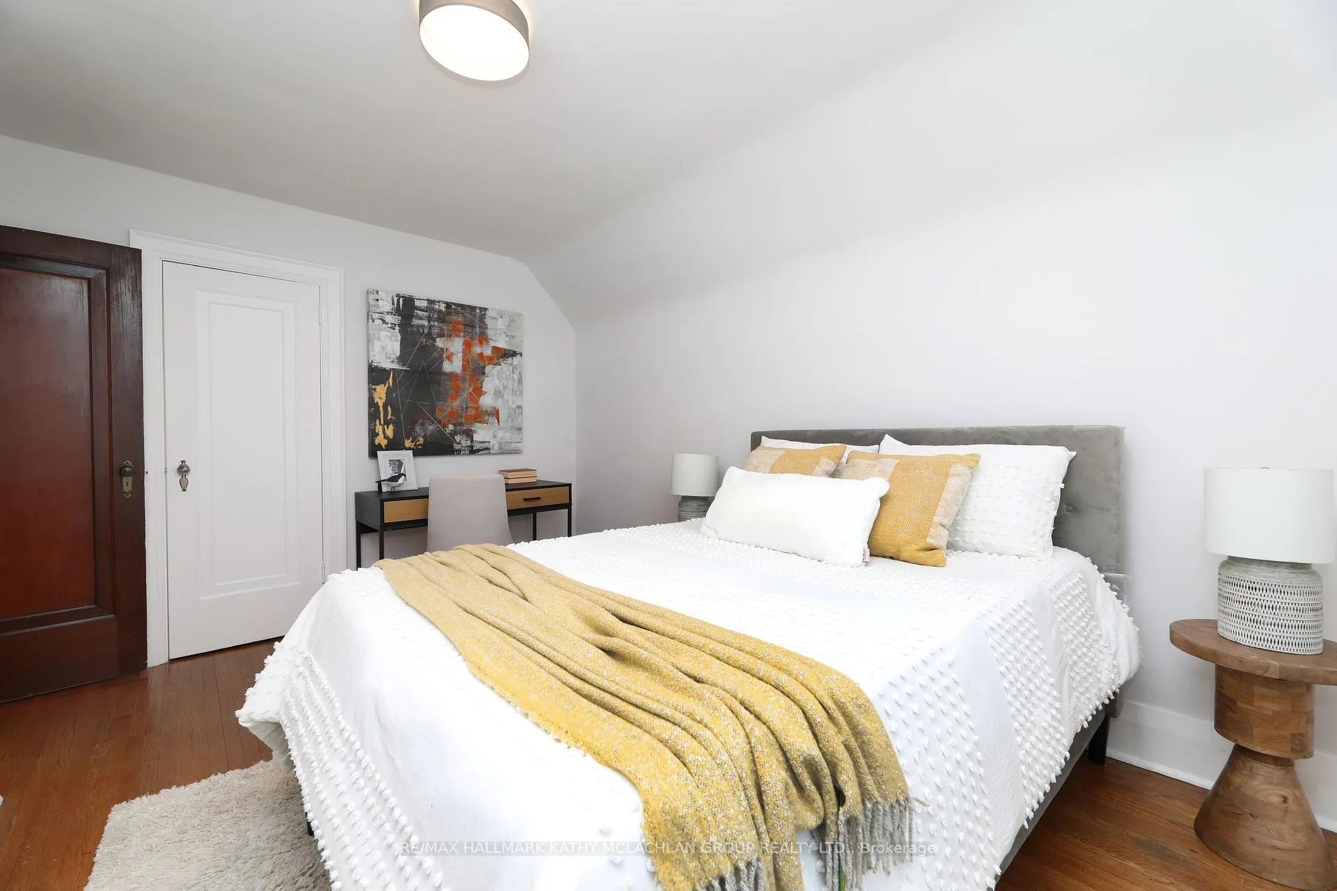 Photo 17 of 93 Donegall Drive, Toronto, Leaside — HOMEH