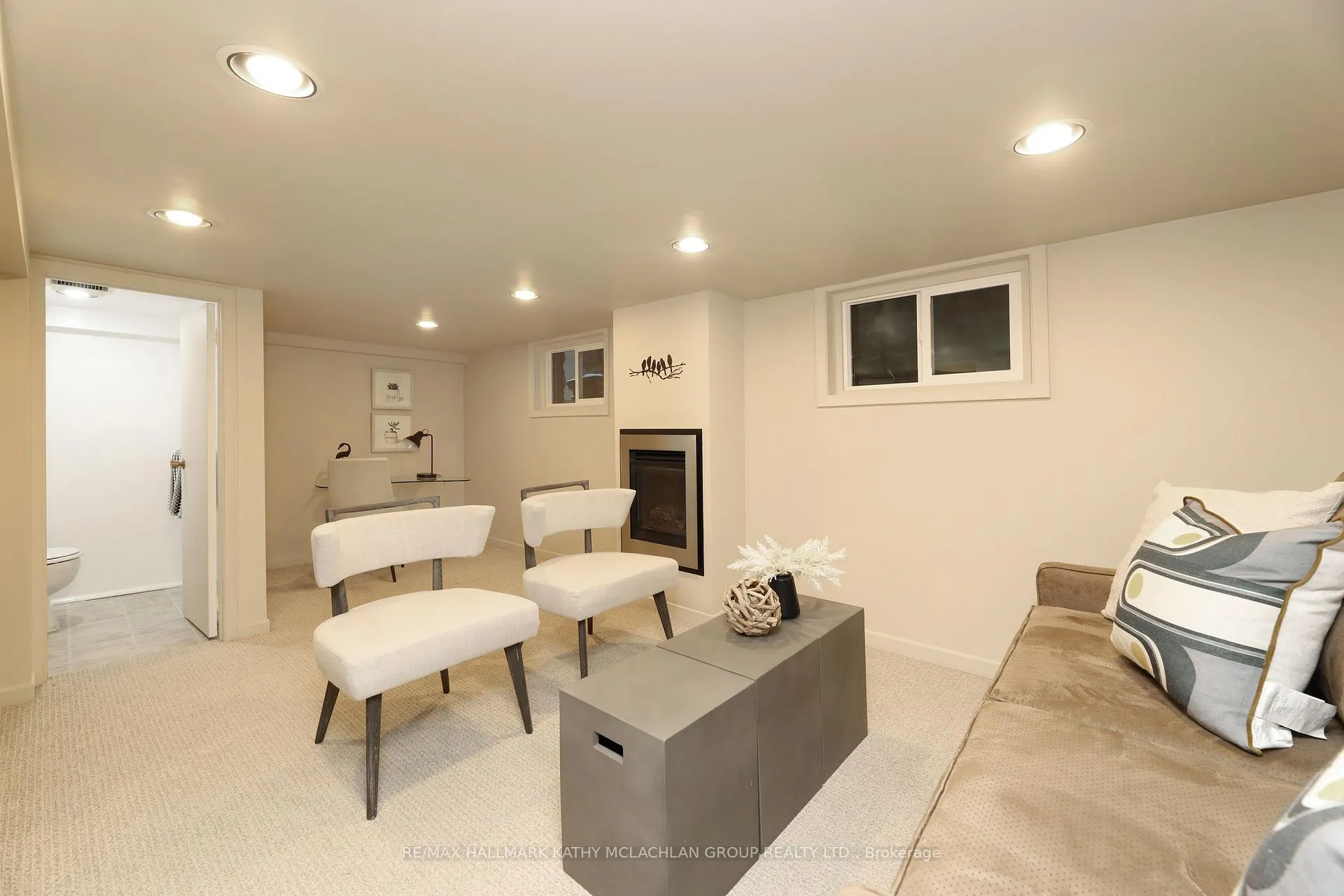 Photo 21 of 93 Donegall Drive, Toronto, Leaside — HOMEH