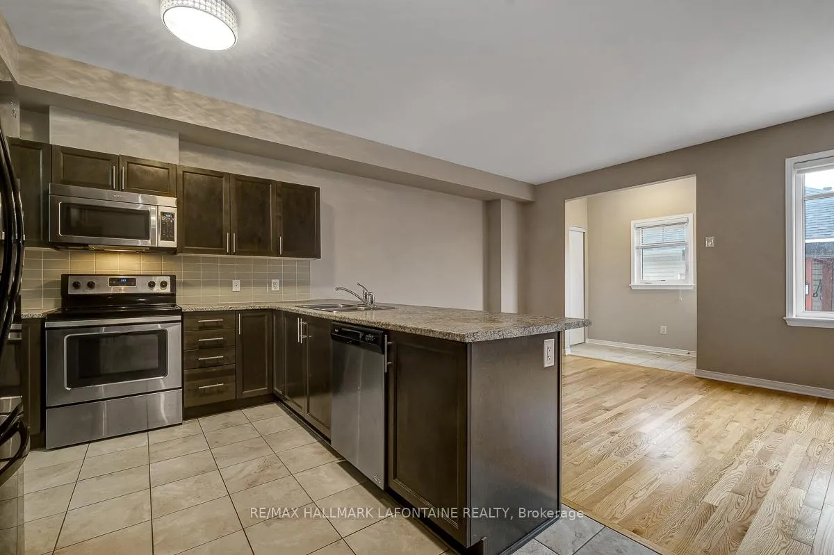 Photo 12 of 381 Sweetflag Street, Ottawa, Barrhaven - Longfields — HOMEH