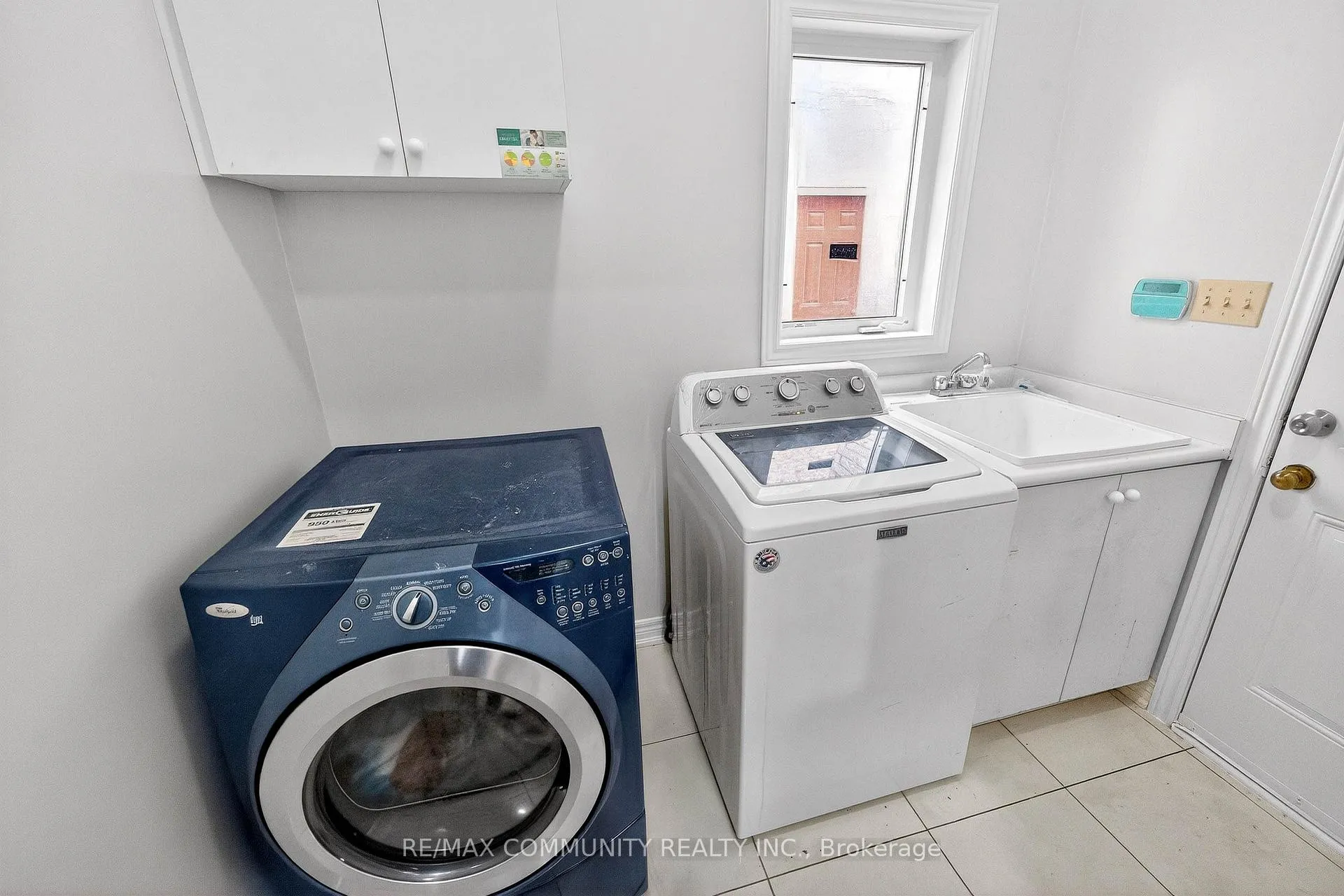 Photo 13 of 21 Berger Avenue, Markham, Box Grove — HOMEH