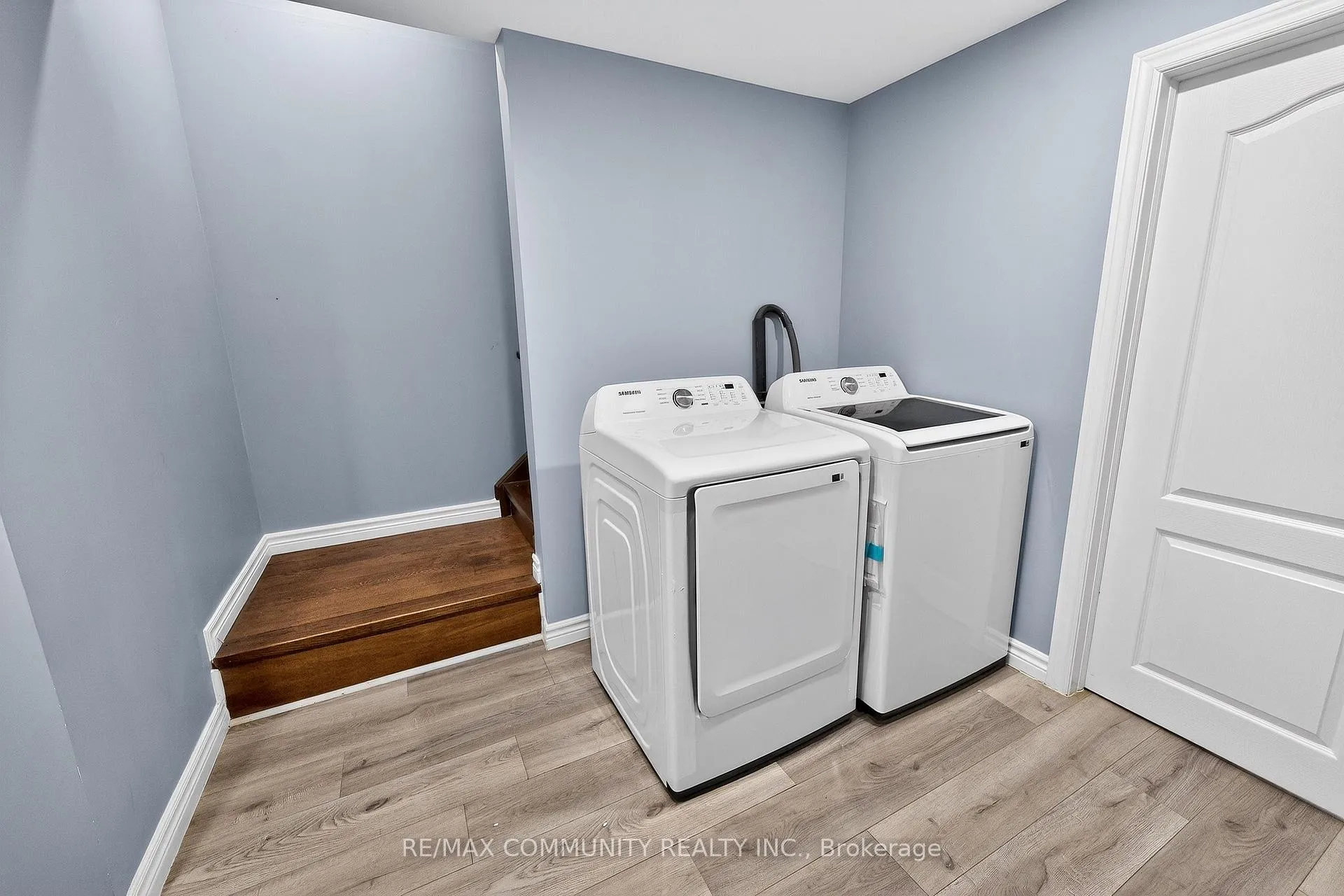 Photo 28 of 21 Berger Avenue, Markham, Box Grove — HOMEH
