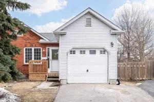 Photo 1 of 388 Pompano Court, Oshawa, Samac — HOMEH