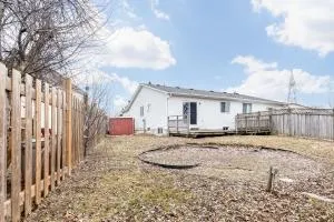 Photo 23 of 388 Pompano Court, Oshawa, Samac — HOMEH