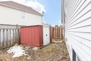 Photo 24 of 388 Pompano Court, Oshawa, Samac — HOMEH