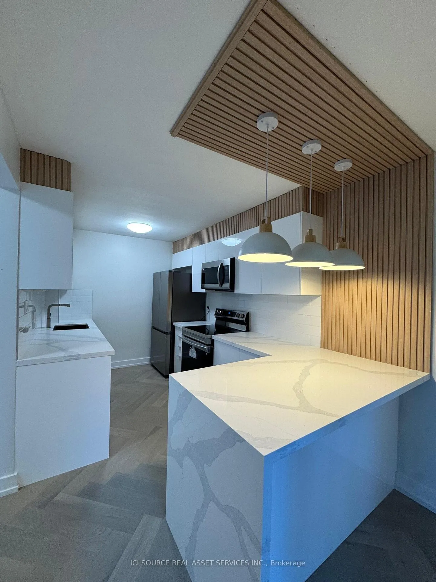 Photo 1 of Unit 10, 914 Mohawk Road E, Hamilton, Lisgar — HOMEH