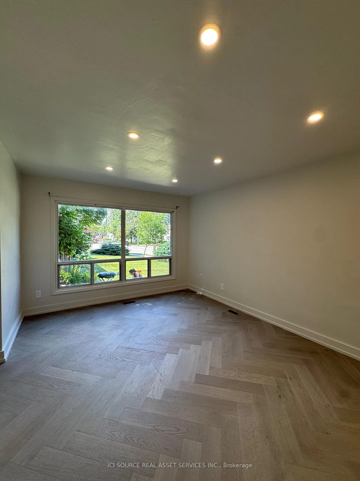 Photo 8 of Unit 10, 914 Mohawk Road E, Hamilton, Lisgar — HOMEH