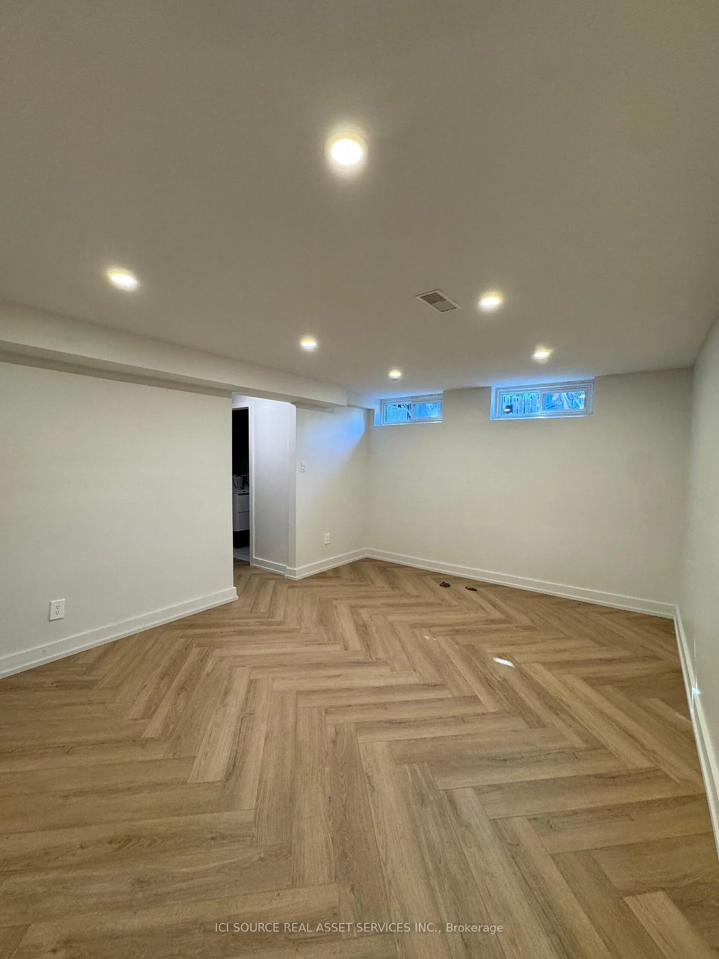 Photo 25 of Unit 10, 914 Mohawk Road E, Hamilton, Lisgar — HOMEH