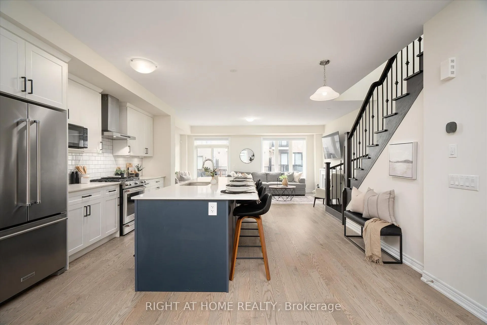 Photo 6 of 87 Dorian Drive, Whitby, Rural Whitby — HOMEH