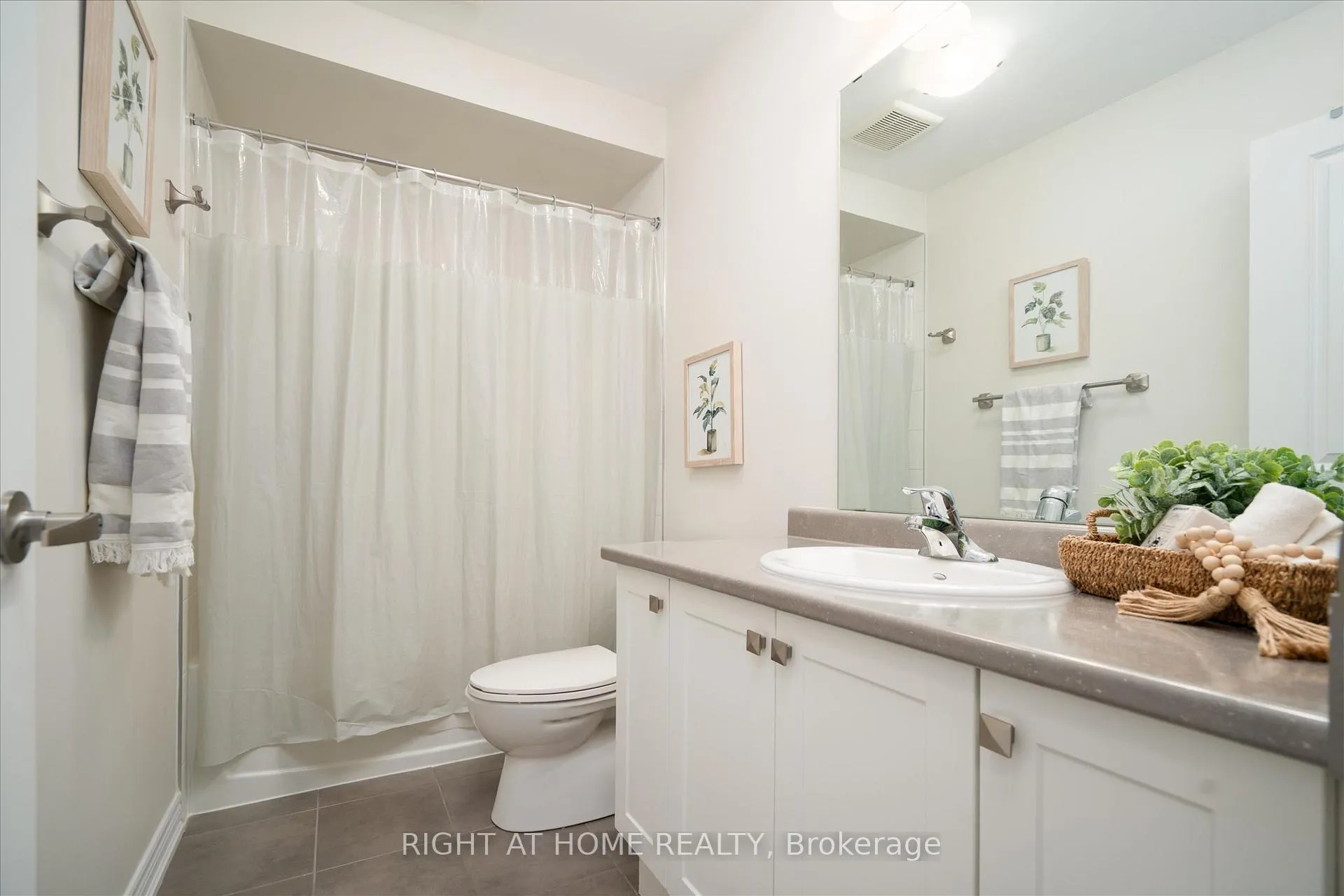Photo 23 of 87 Dorian Drive, Whitby, Rural Whitby — HOMEH