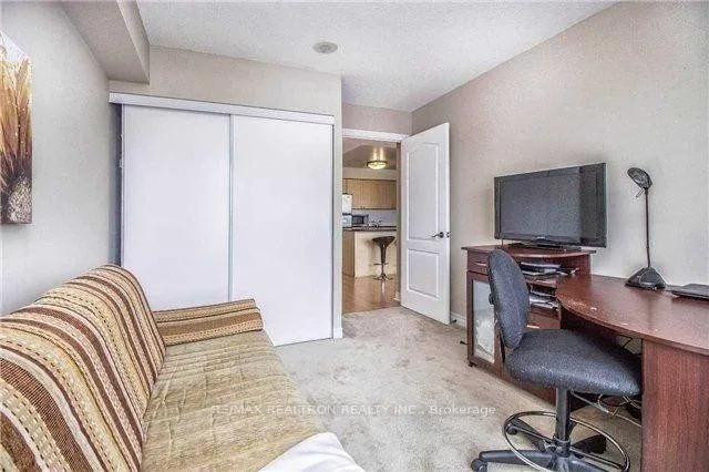 Photo 11 of Unit 1104, 15 North Park Road, Vaughan, Beverley Glen — HOMEH