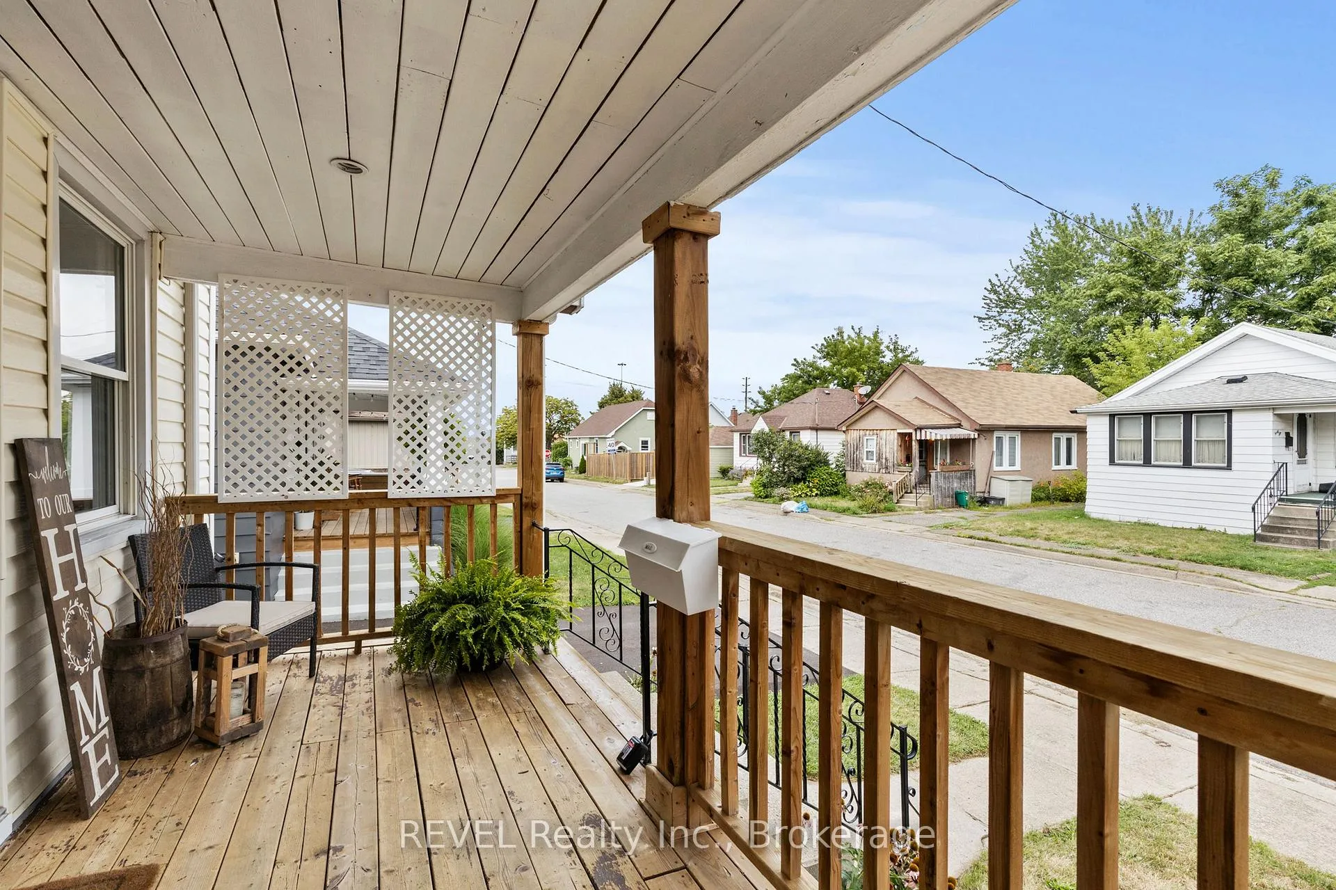 Photo 4 of 45 Mcghie Street, St. Catharines, Downtown — HOMEH
