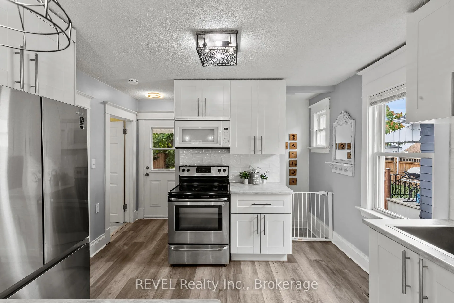 Photo 10 of 45 Mcghie Street, St. Catharines, Downtown — HOMEH