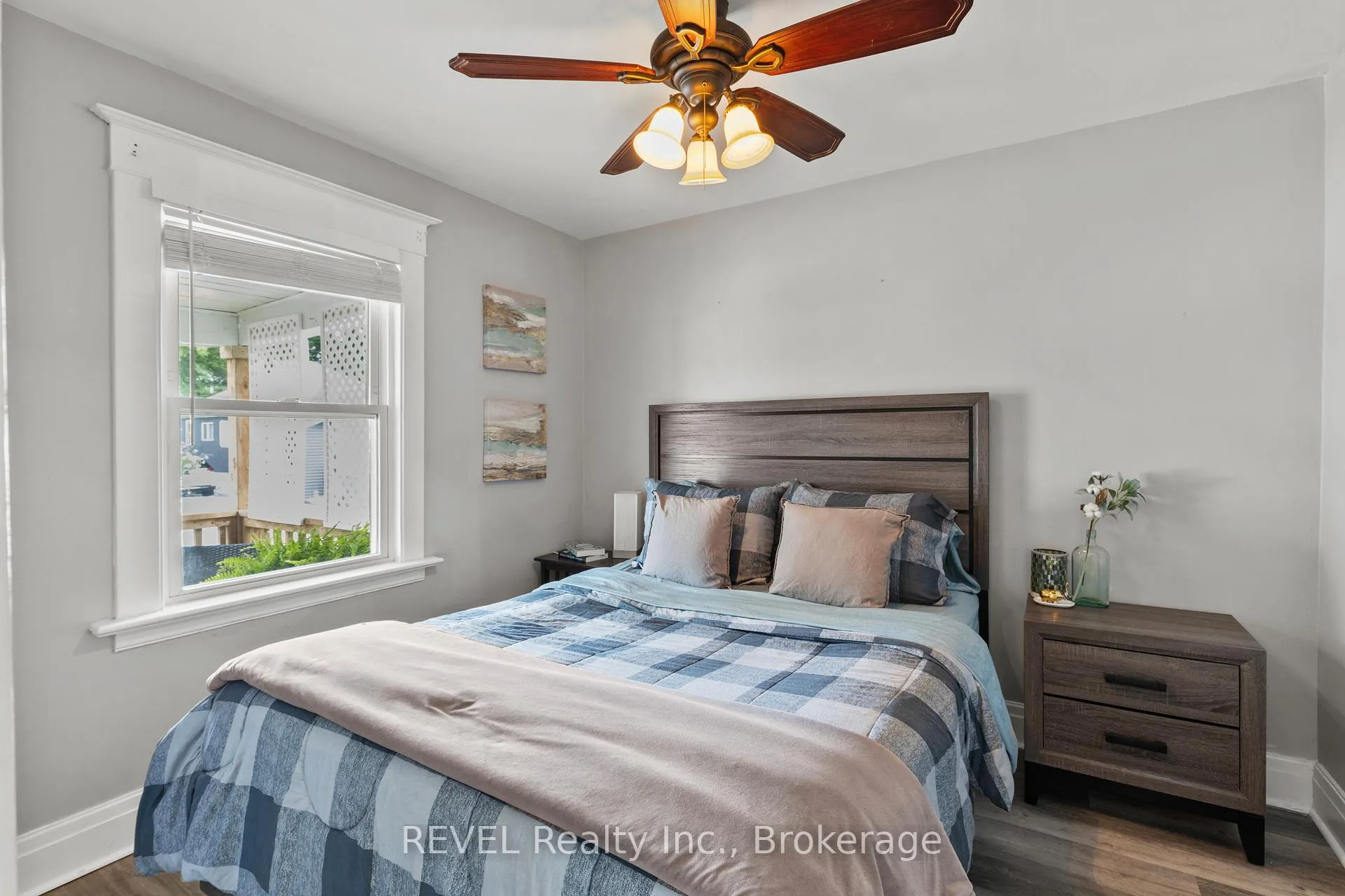 Photo 11 of 45 Mcghie Street, St. Catharines, Downtown — HOMEH