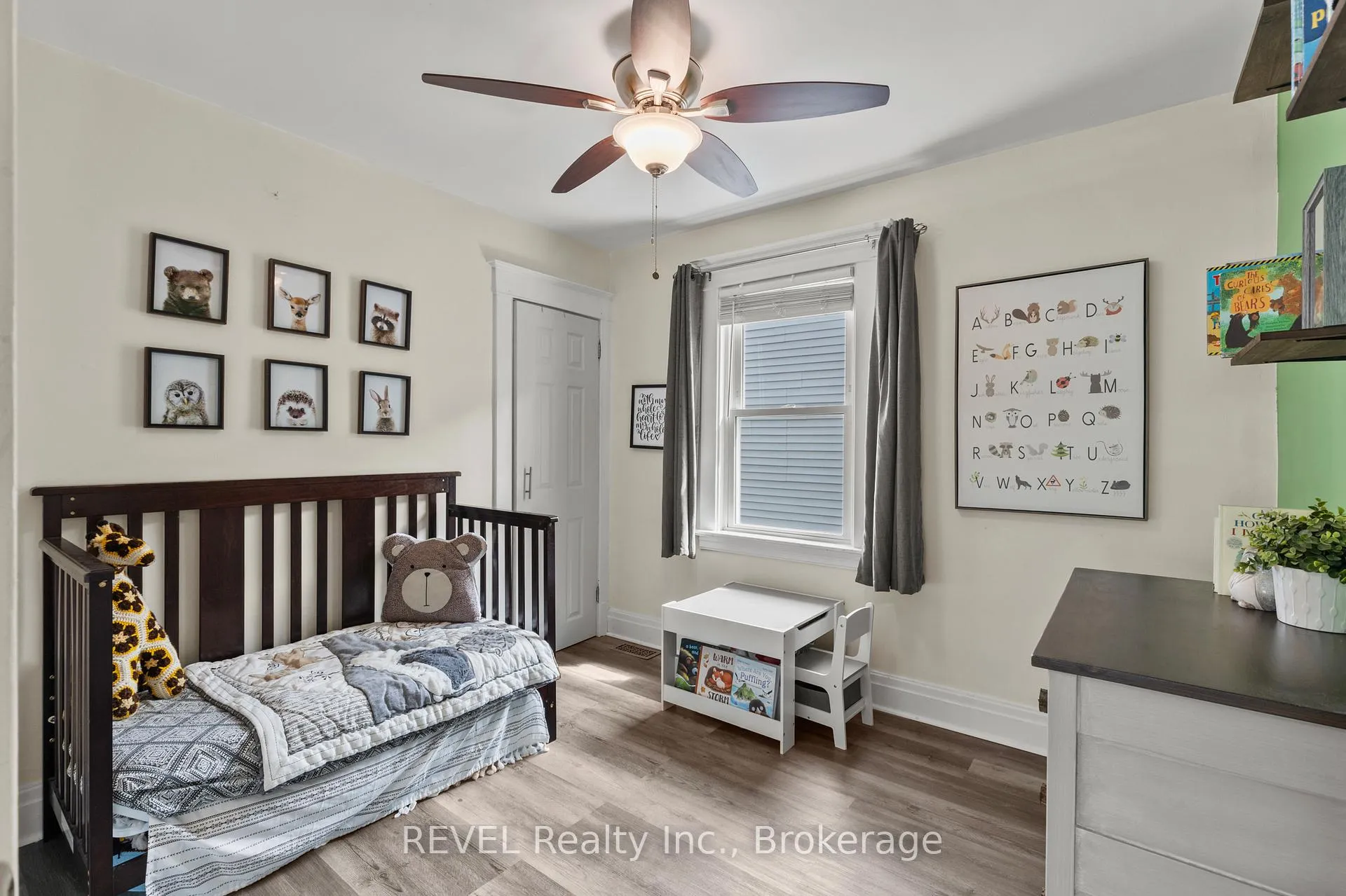 Photo 12 of 45 Mcghie Street, St. Catharines, Downtown — HOMEH