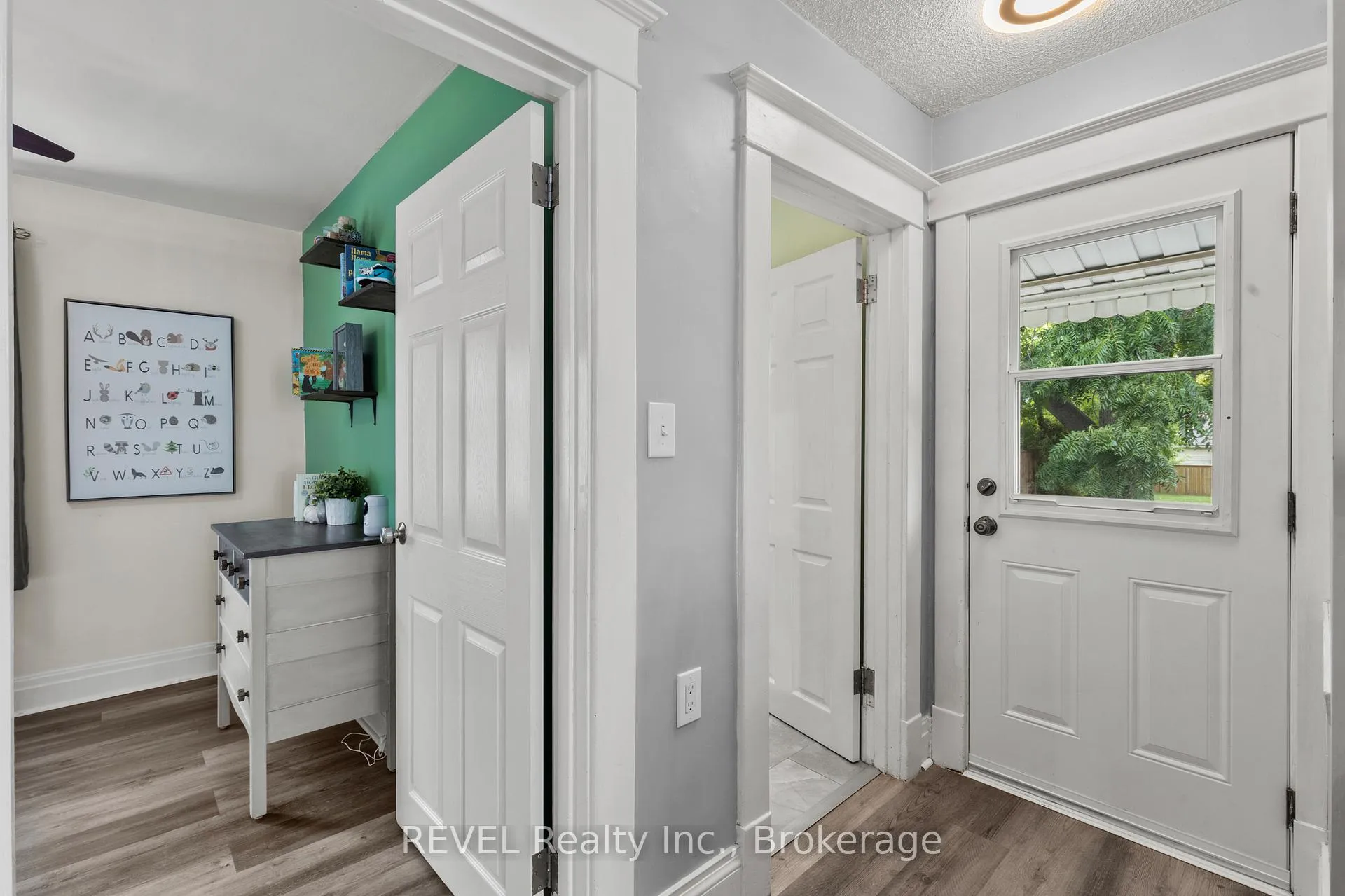 Photo 15 of 45 Mcghie Street, St. Catharines, Downtown — HOMEH