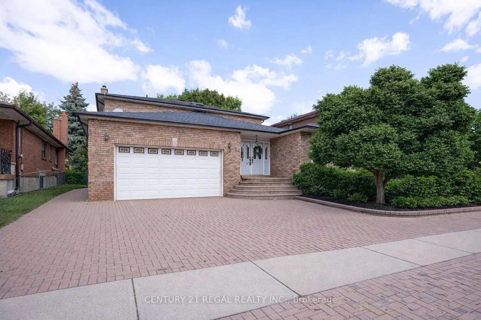 Photo 1 of 52 Ranee Avenue, Toronto, Englemount-Lawrence — HOMEH