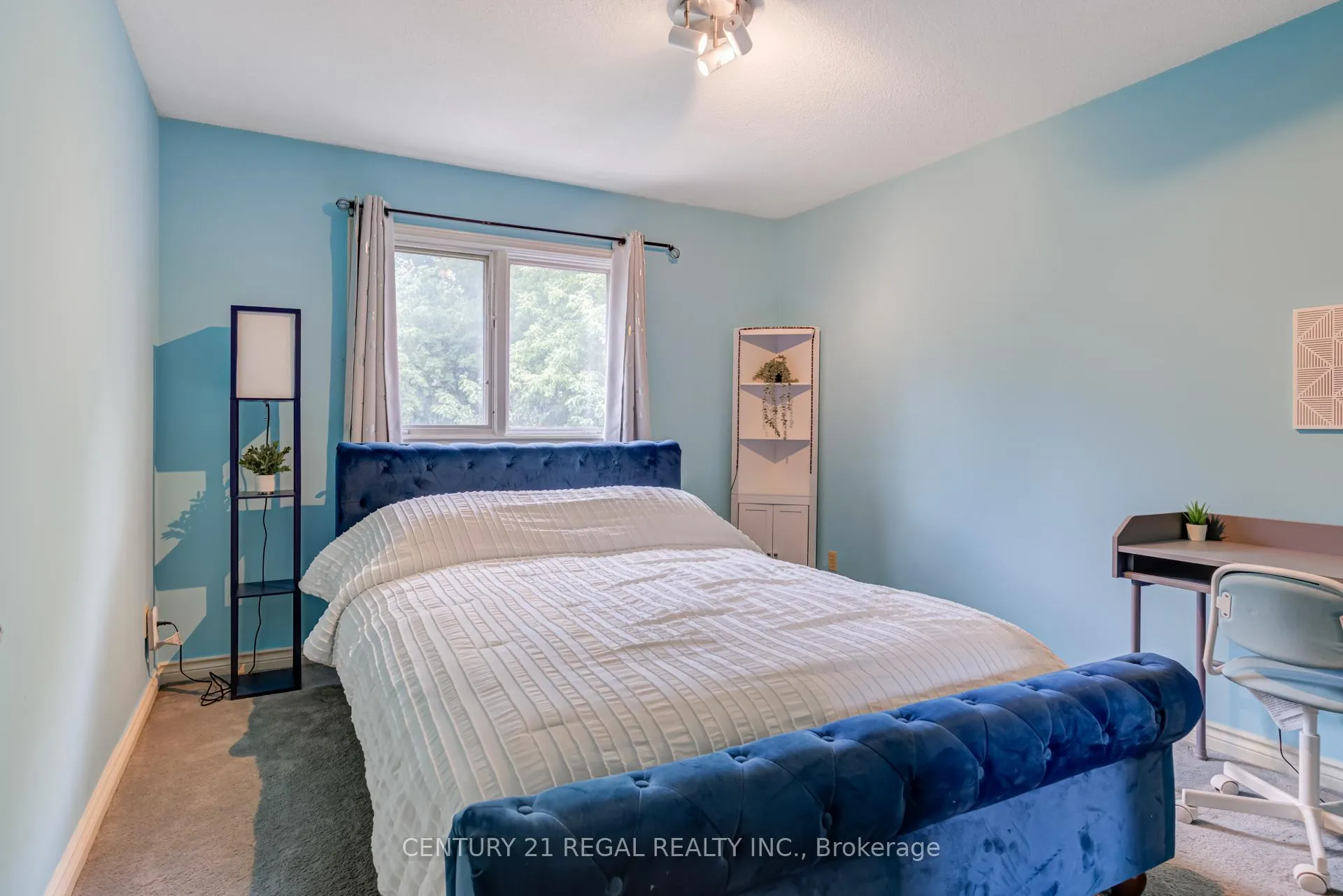 Photo 17 of 52 Ranee Avenue, Toronto, Englemount-Lawrence — HOMEH