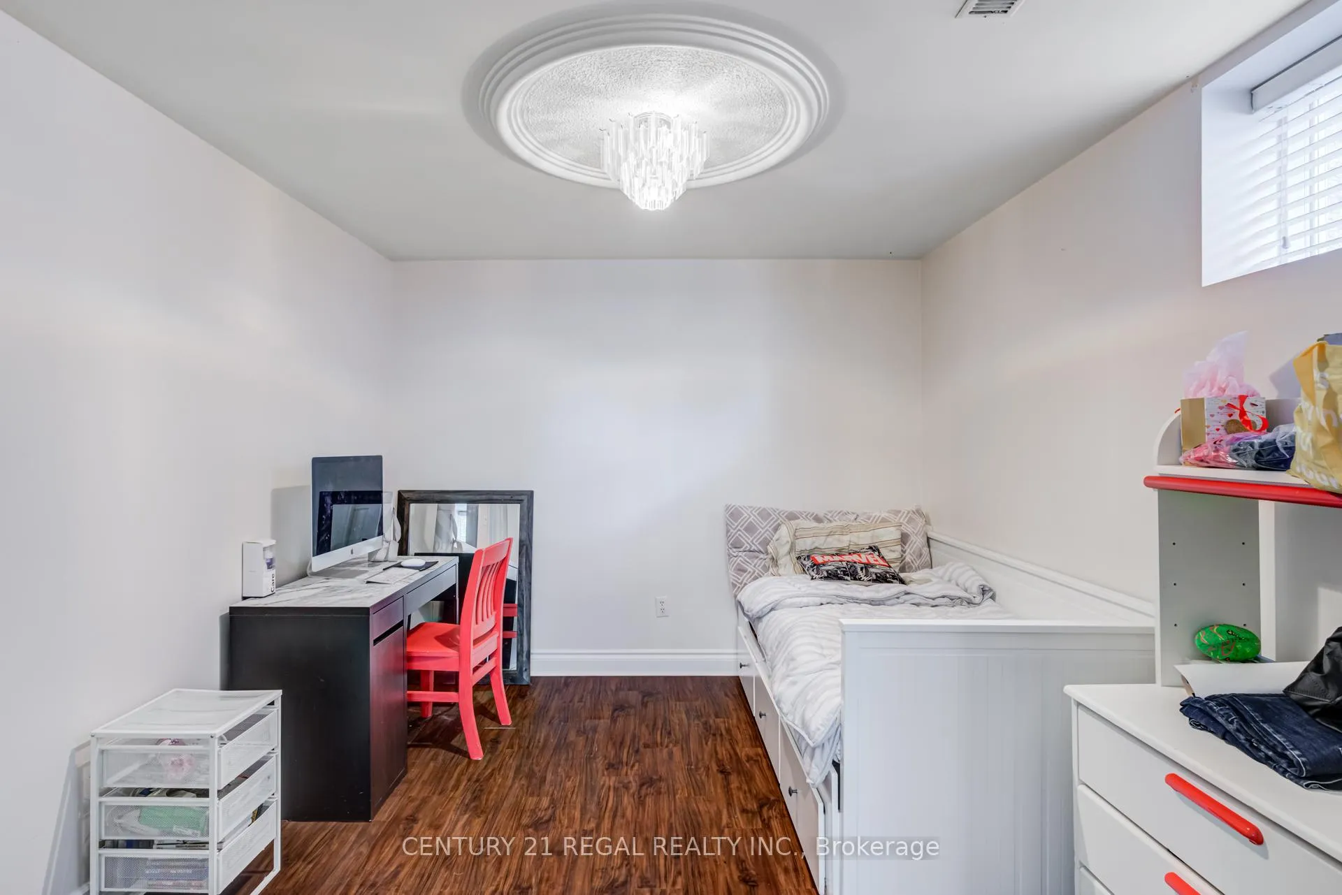 Photo 25 of 52 Ranee Avenue, Toronto, Englemount-Lawrence — HOMEH