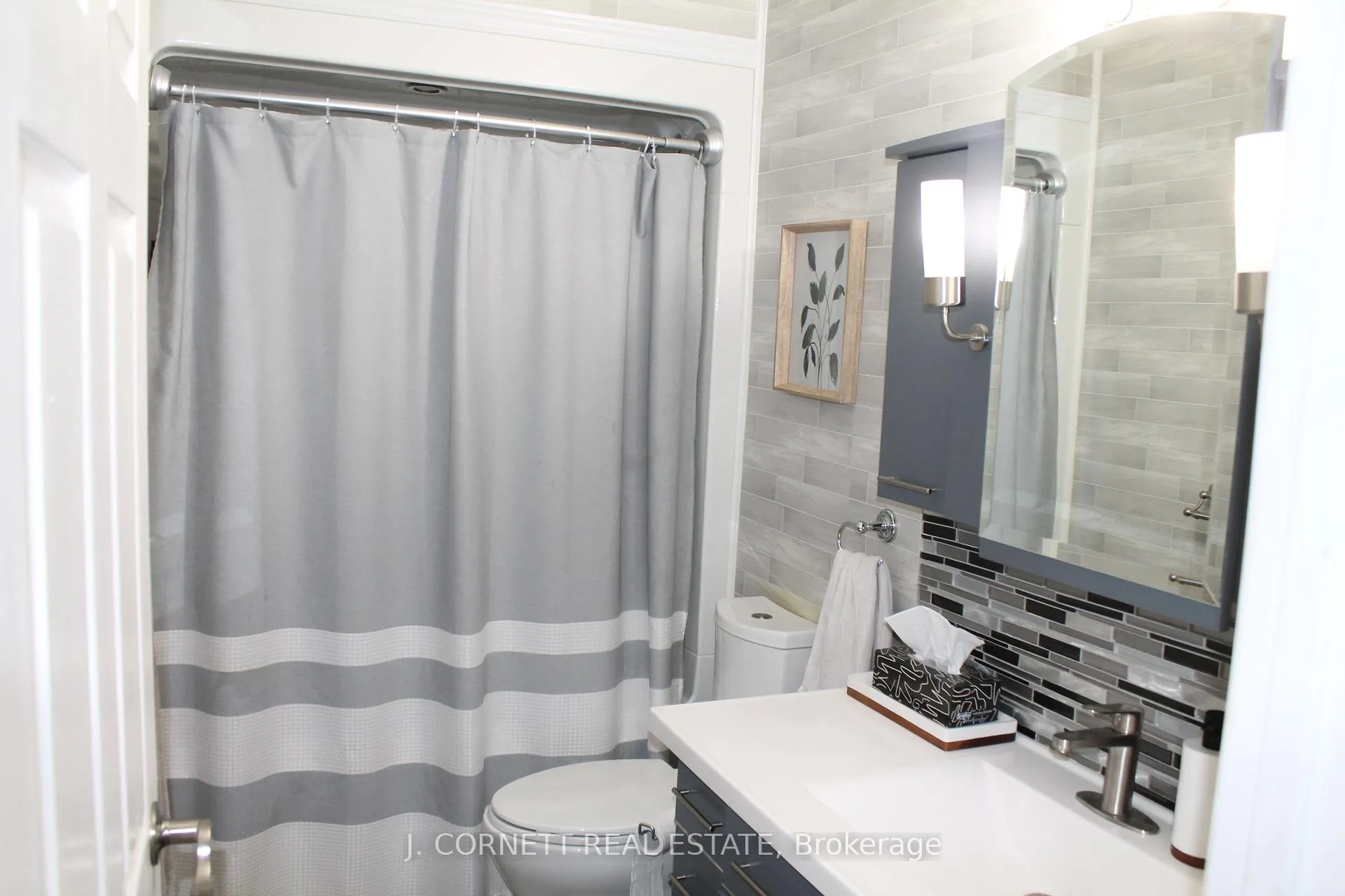 Photo 10 of 1120 Larin Avenue, Cornwall — HOMEH