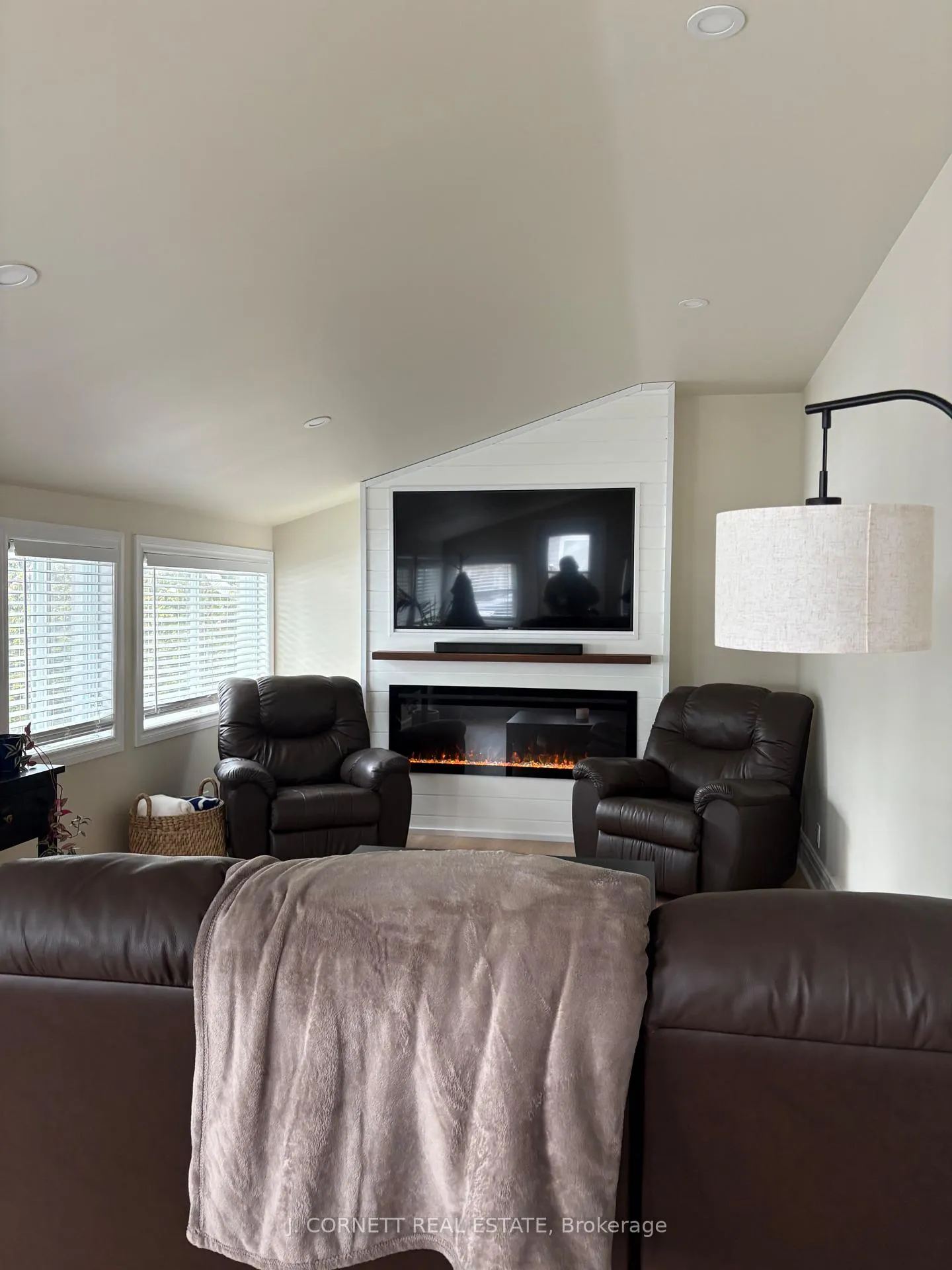 Photo 14 of 1120 Larin Avenue, Cornwall — HOMEH