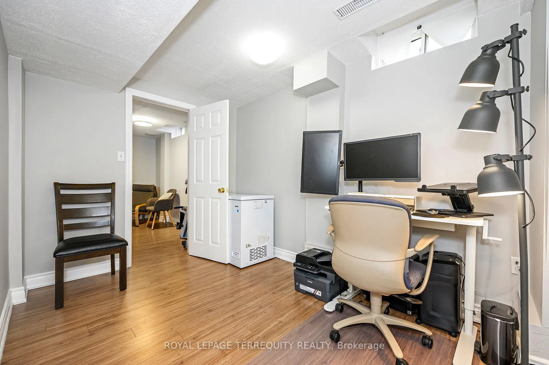 Photo 21 of 82 Timberwolf Crescent, Vaughan, Vellore Village — HOMEH